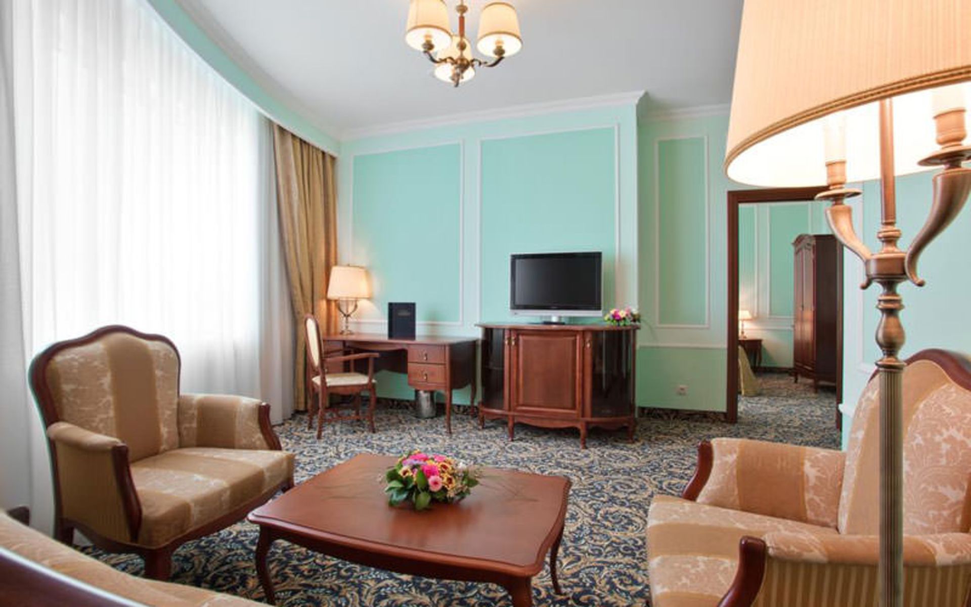 هتل اونگین (Onegin Hotel)