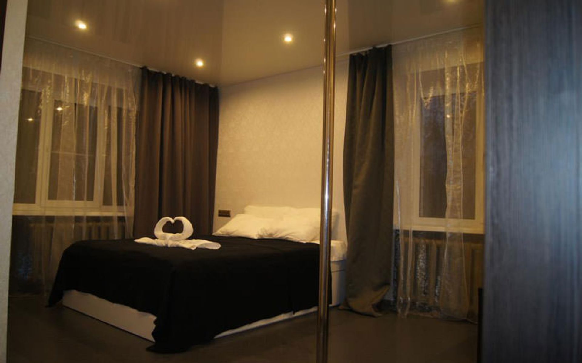 هتل آپارتمان وانوا ۶۱ (Apartment on Vaneeva 61)