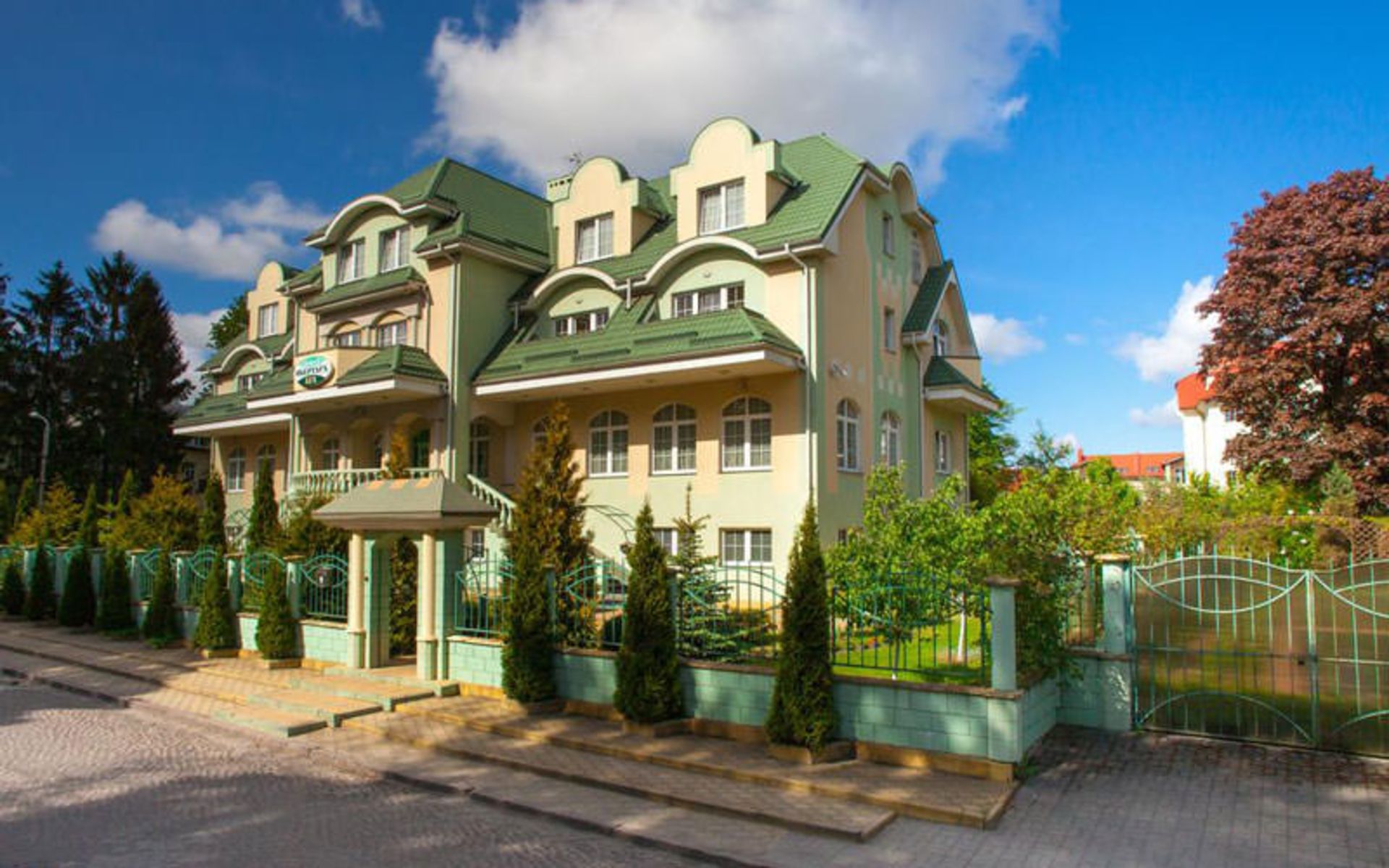 هتل اوبرتیچ لوکس (Oberteich Lux Hotel)