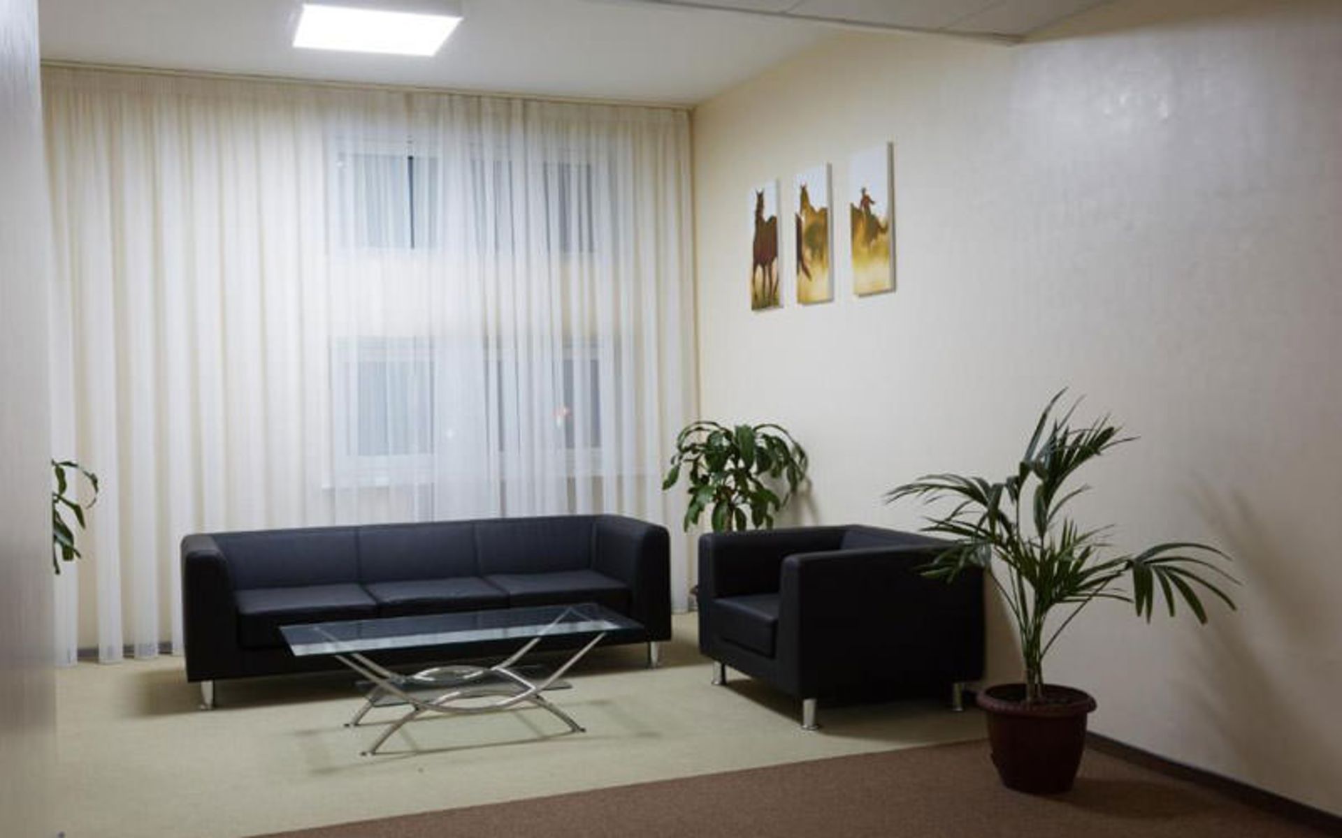 هتل ویکتوریا (Hotel Victoria at the sports school)