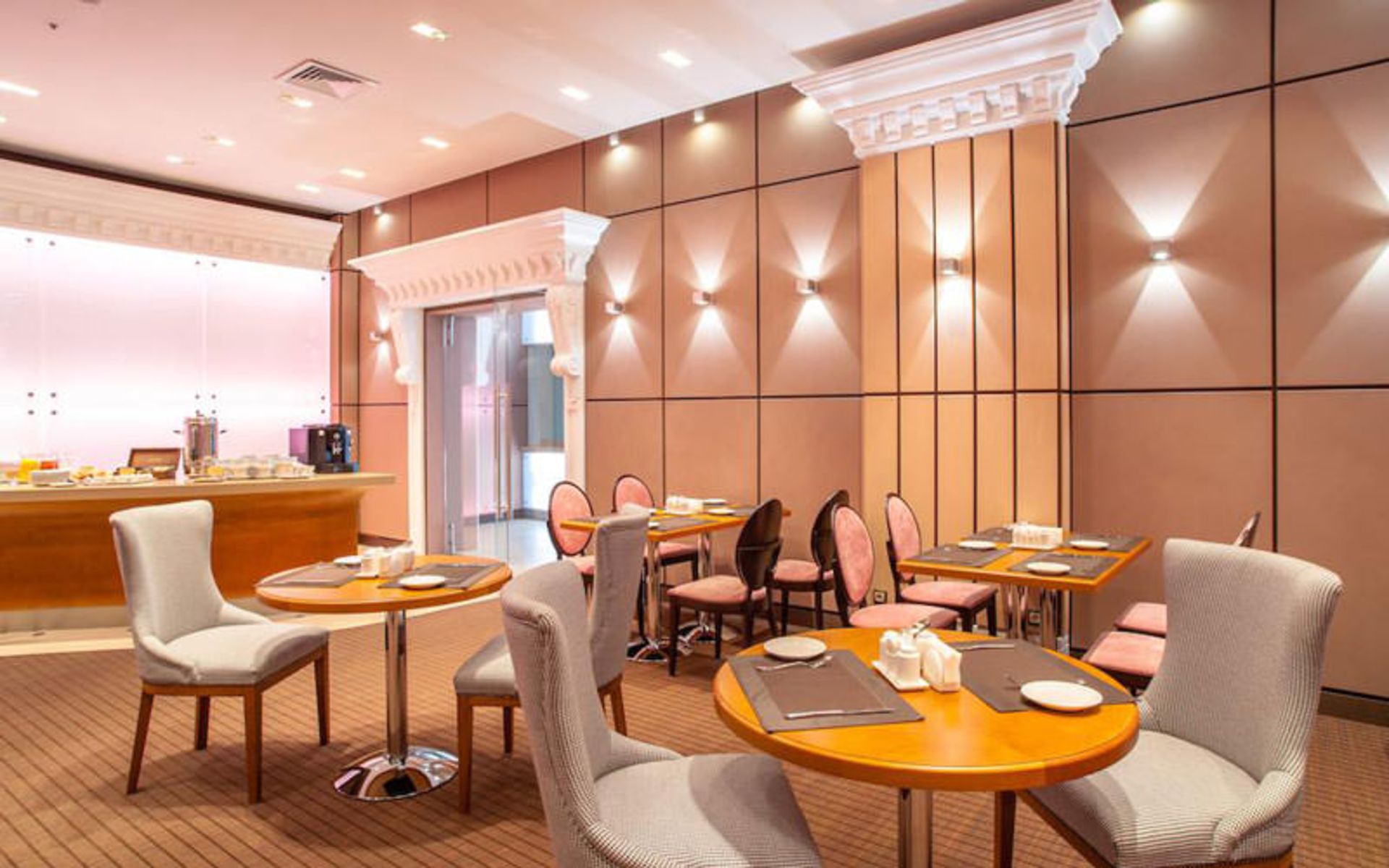 هتل موسکوسکایا گورکا (Moskovskaya gorka by USTA Hotels)