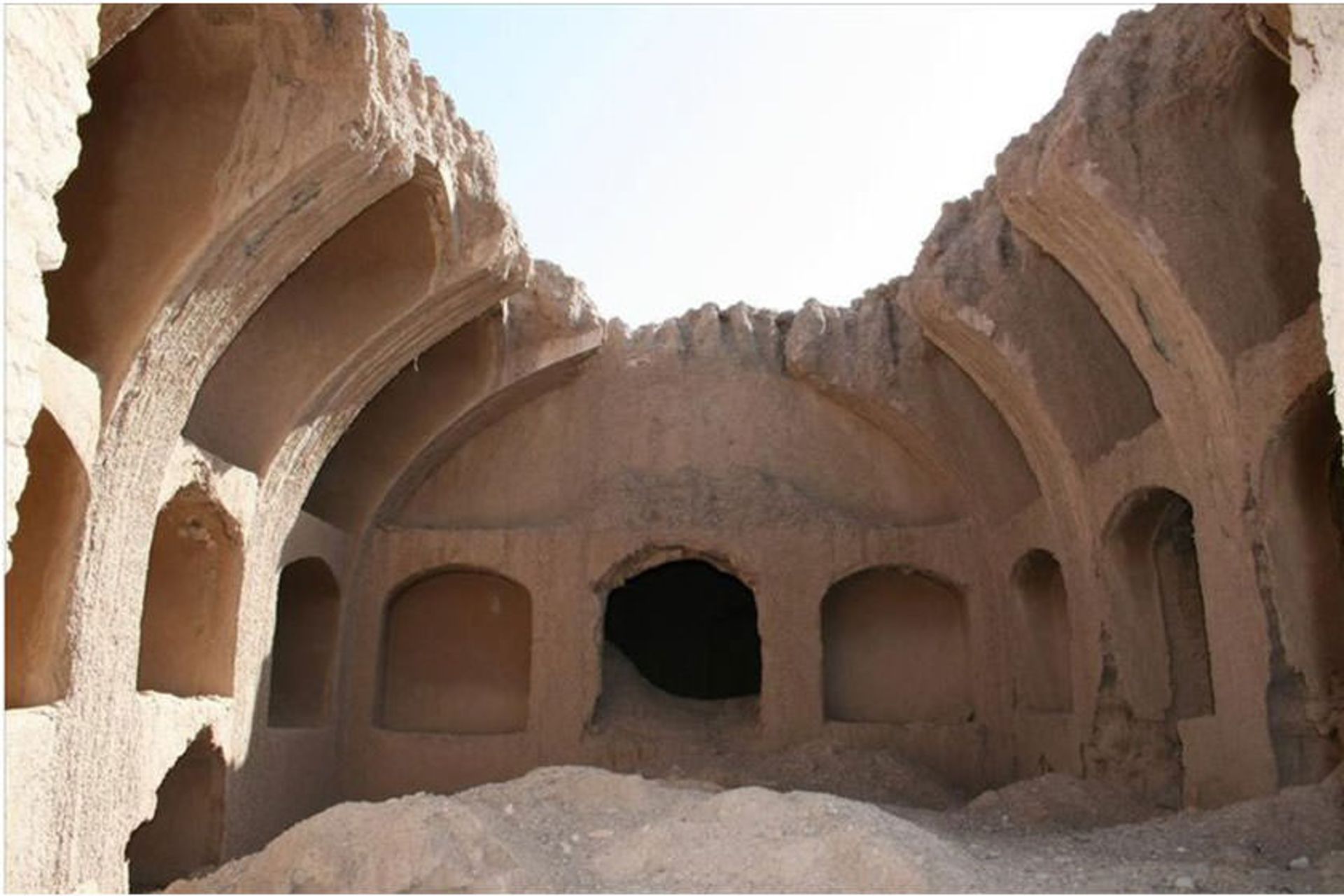 ارگ مورچه خورت