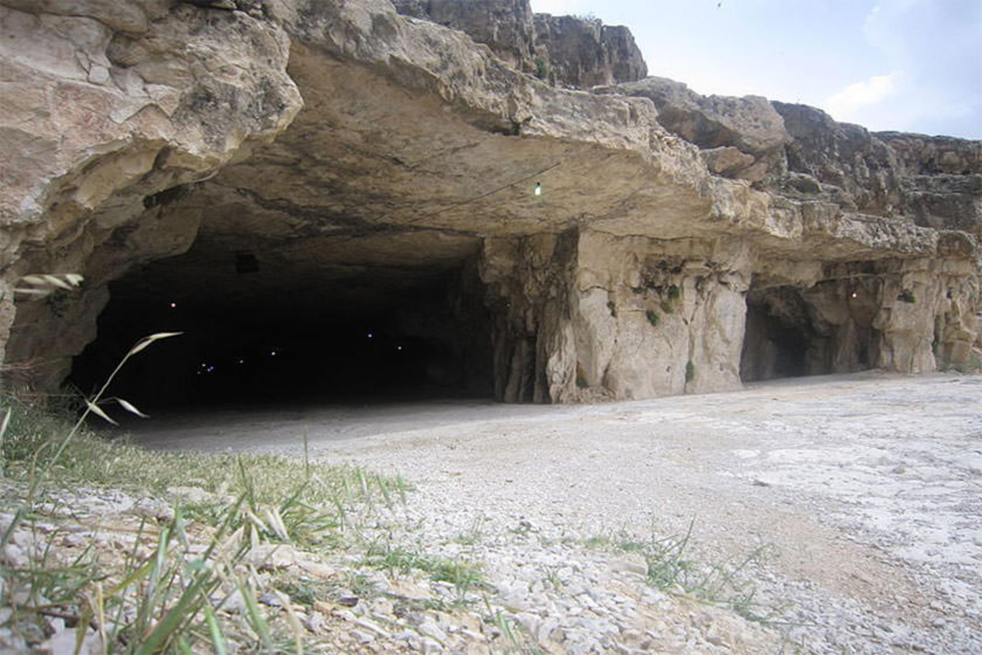 غار اشکفت گاوی