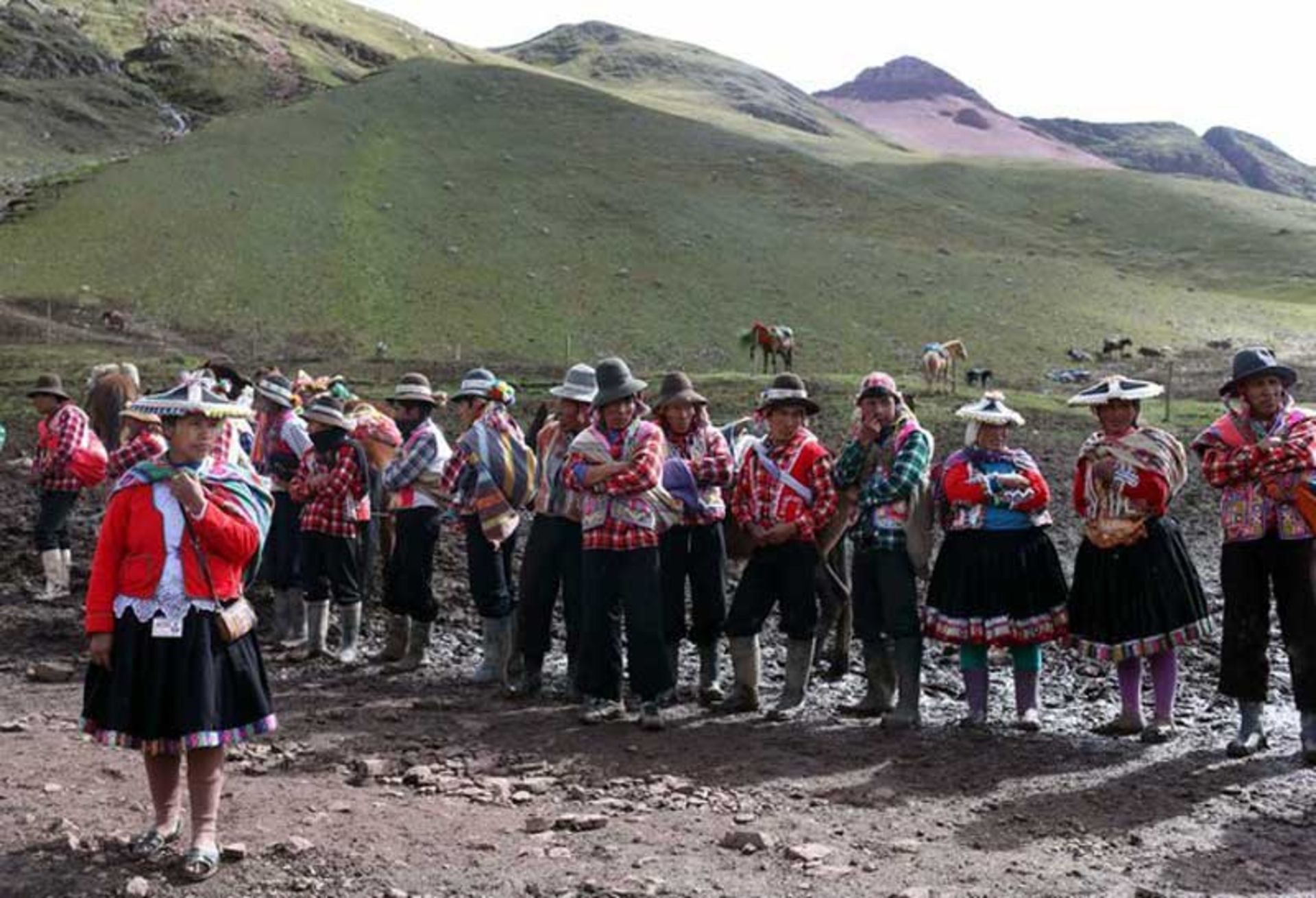 کوه رنگین کمان پرو