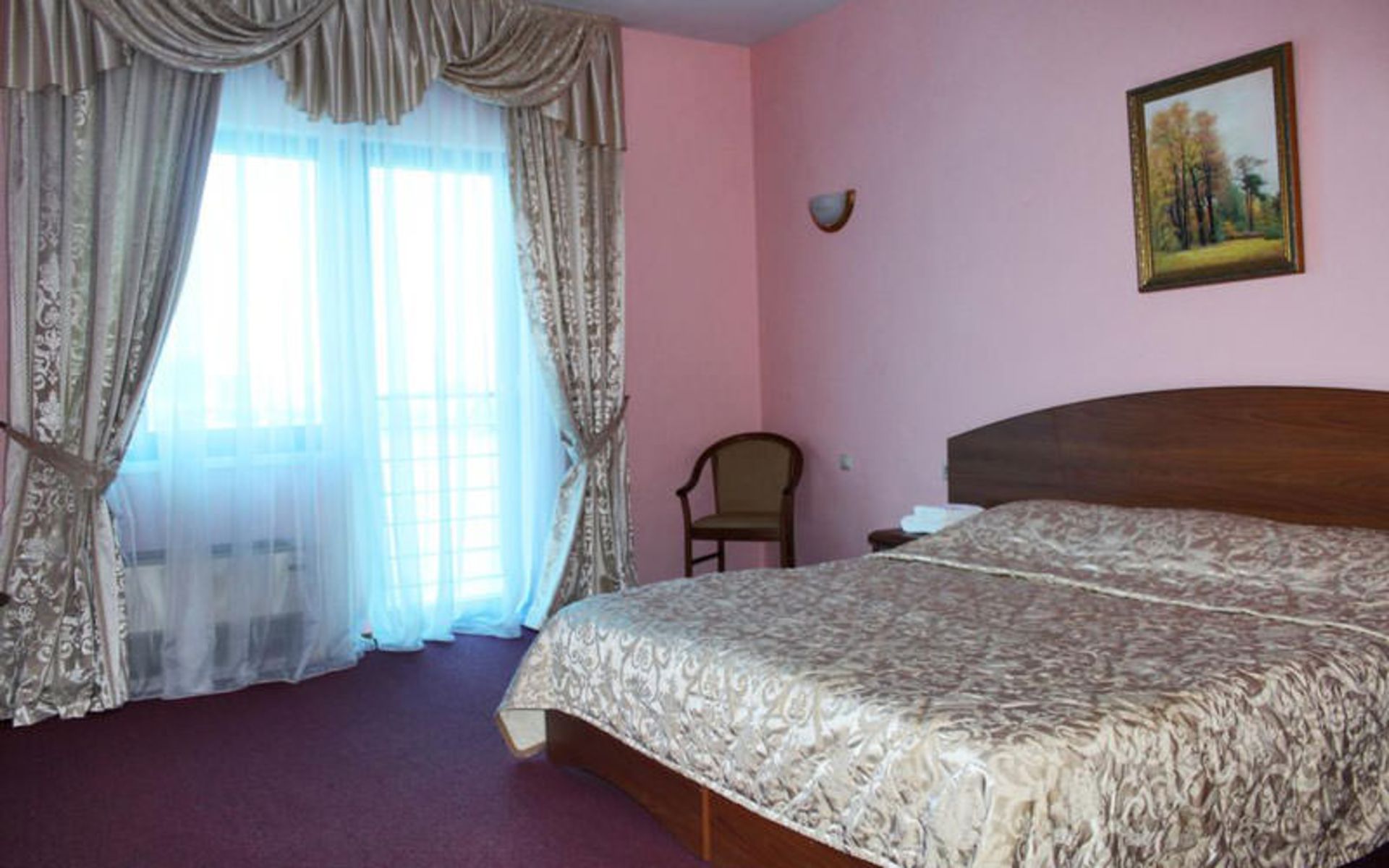 هتل دیوز (Divs Hotel)