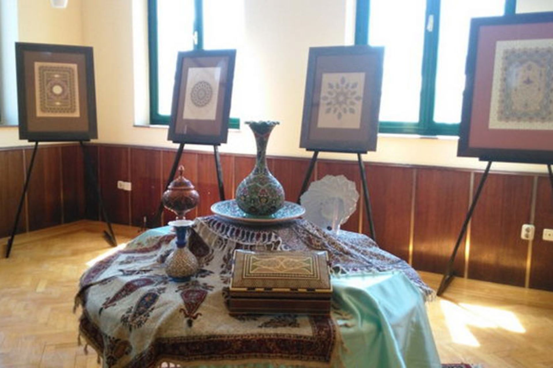 نمایشگاه فرهنگی ایران