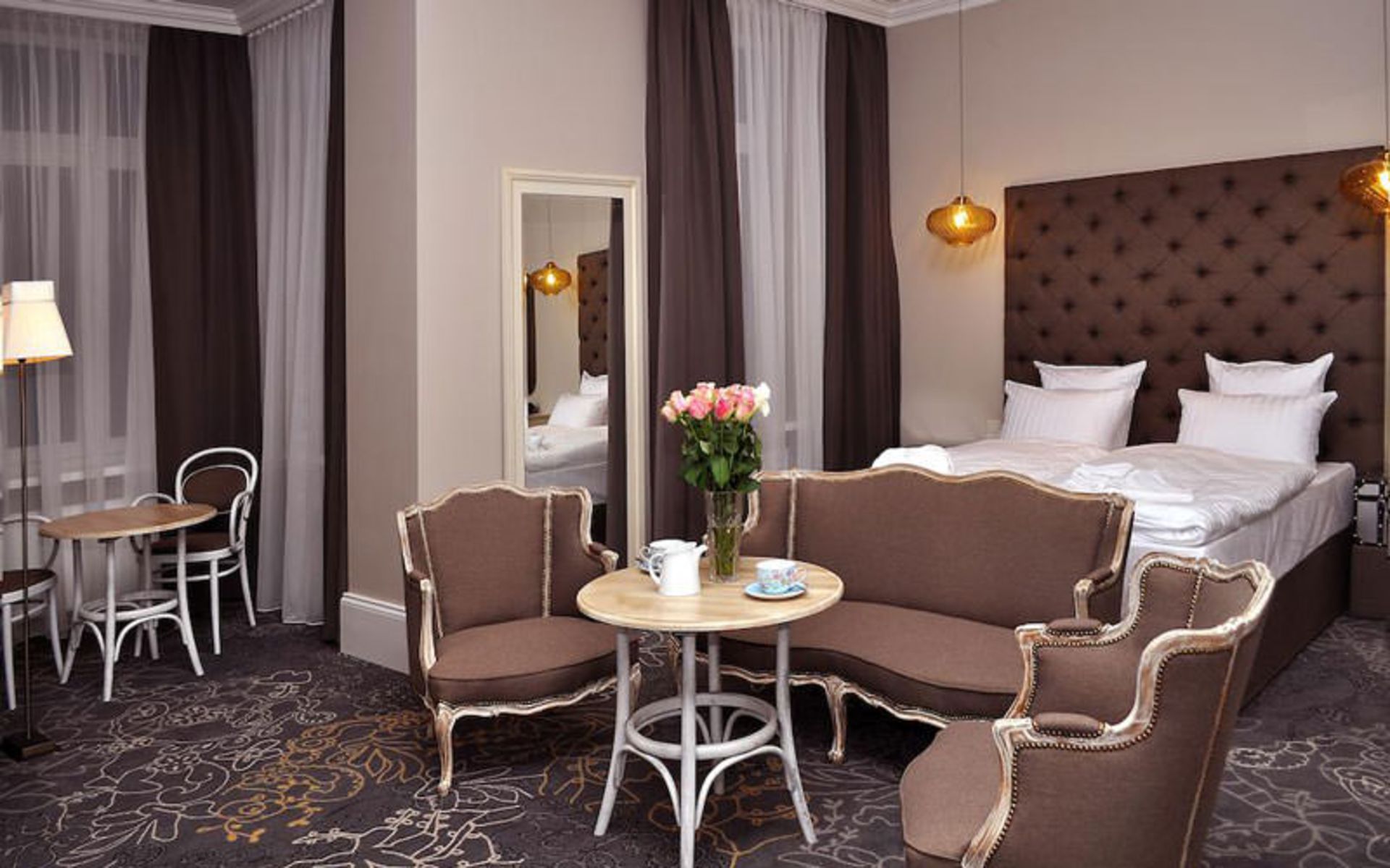 هتل تچایکوسکی (Hotel Tchaikovsky)