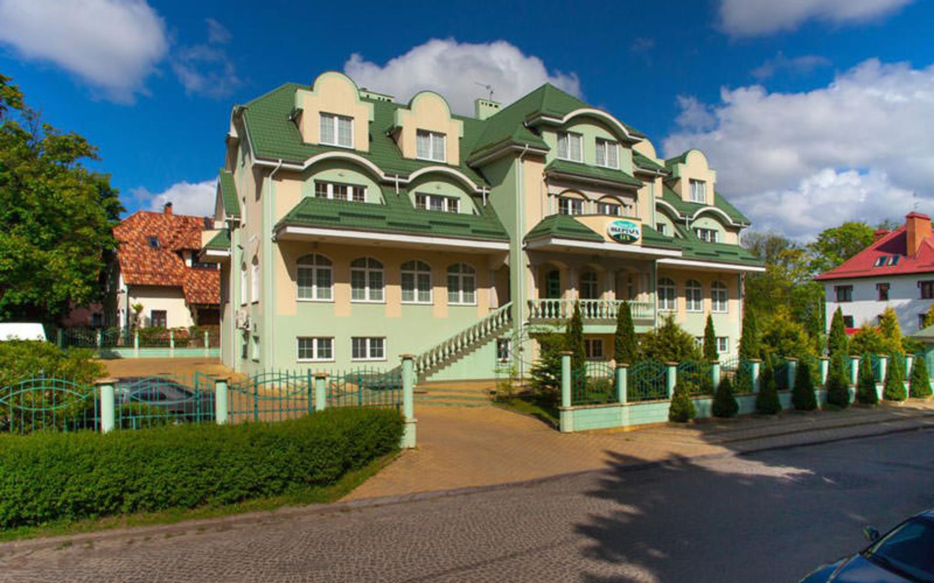 هتل اوبرتیچ لوکس (Oberteich Lux Hotel)