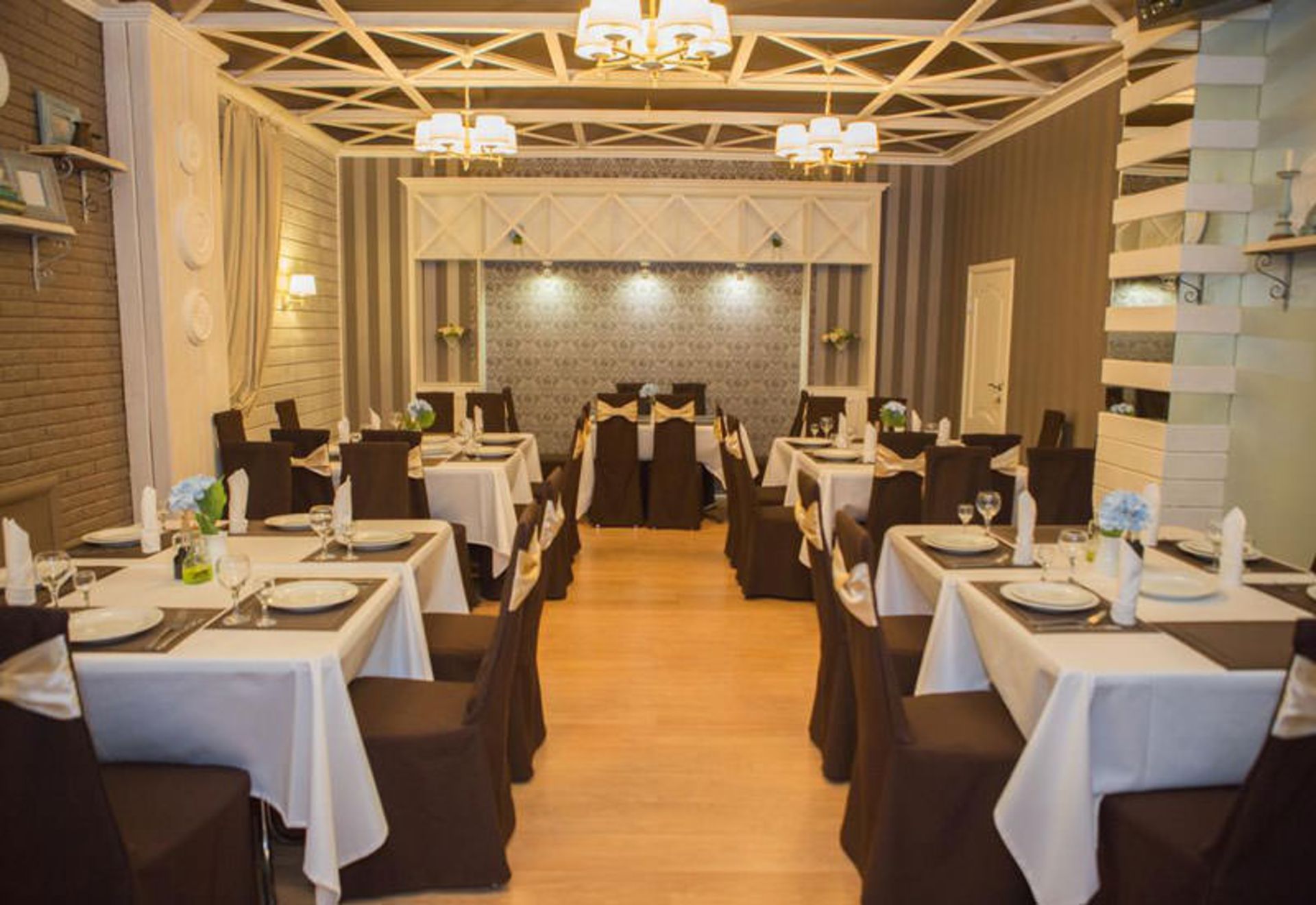 هتل سارانسک (Saransk Hotel)