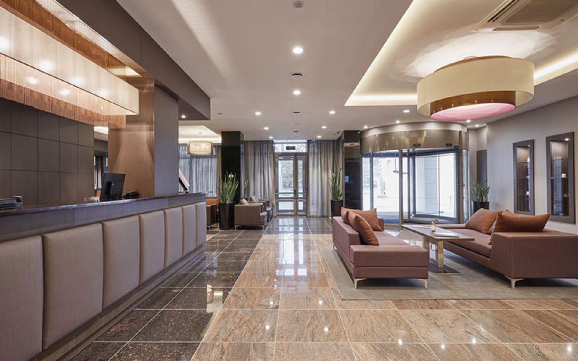هتل تنت (Tenet Hotel)