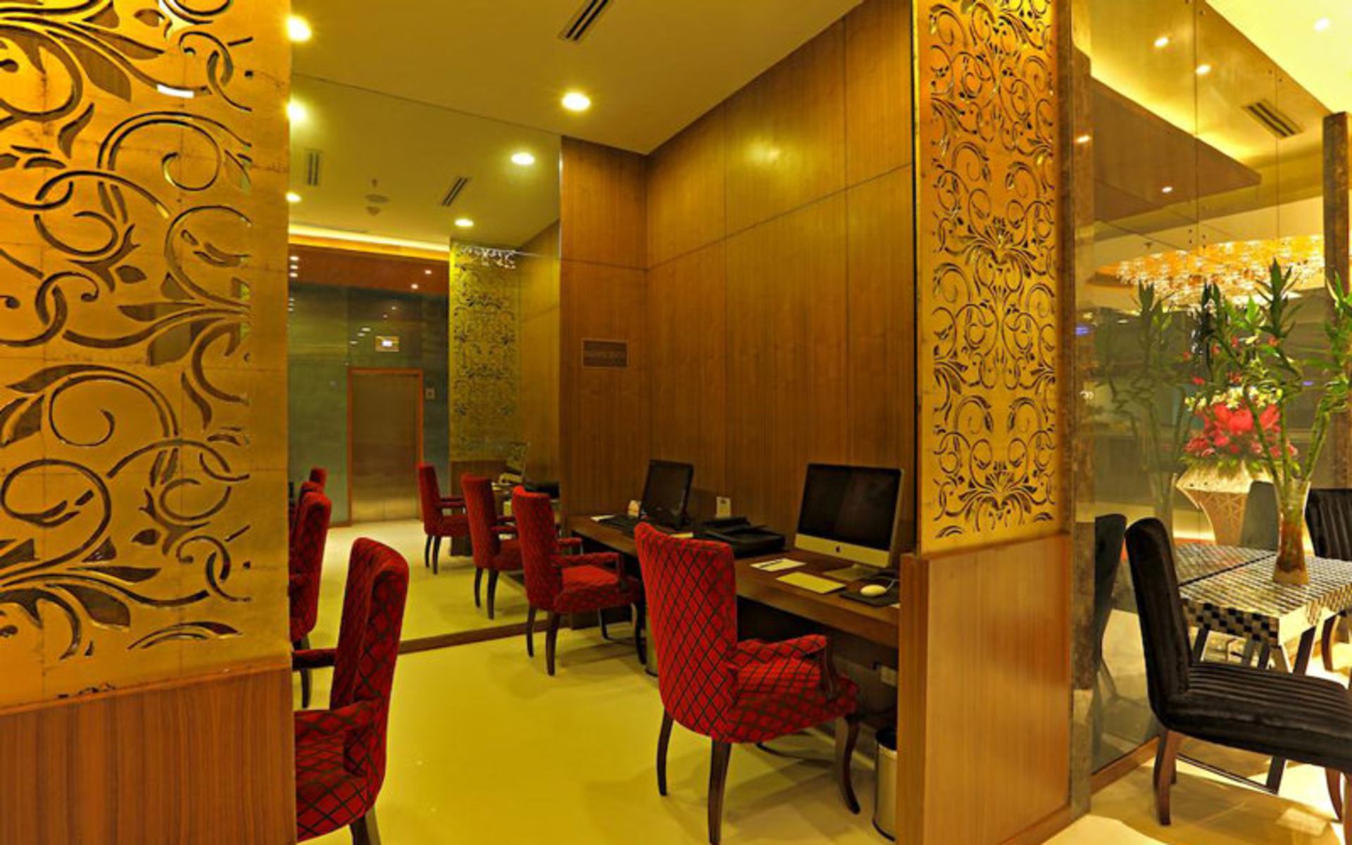 هتل کانتری این اند سوئیت بار رادیسون دهلی ساکت (Country Inn & Suites By Radisson, Delhi Saket)