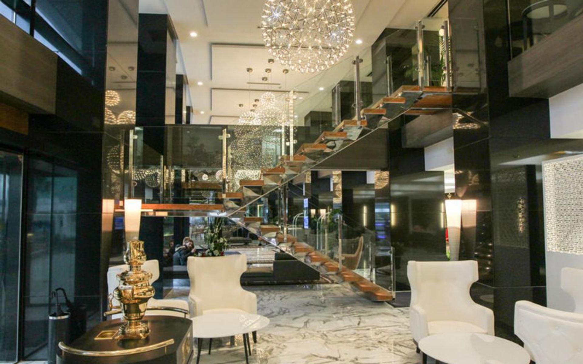 هتل رویال تولیپ سیتی سنتر (Royal Tulip City Center)
