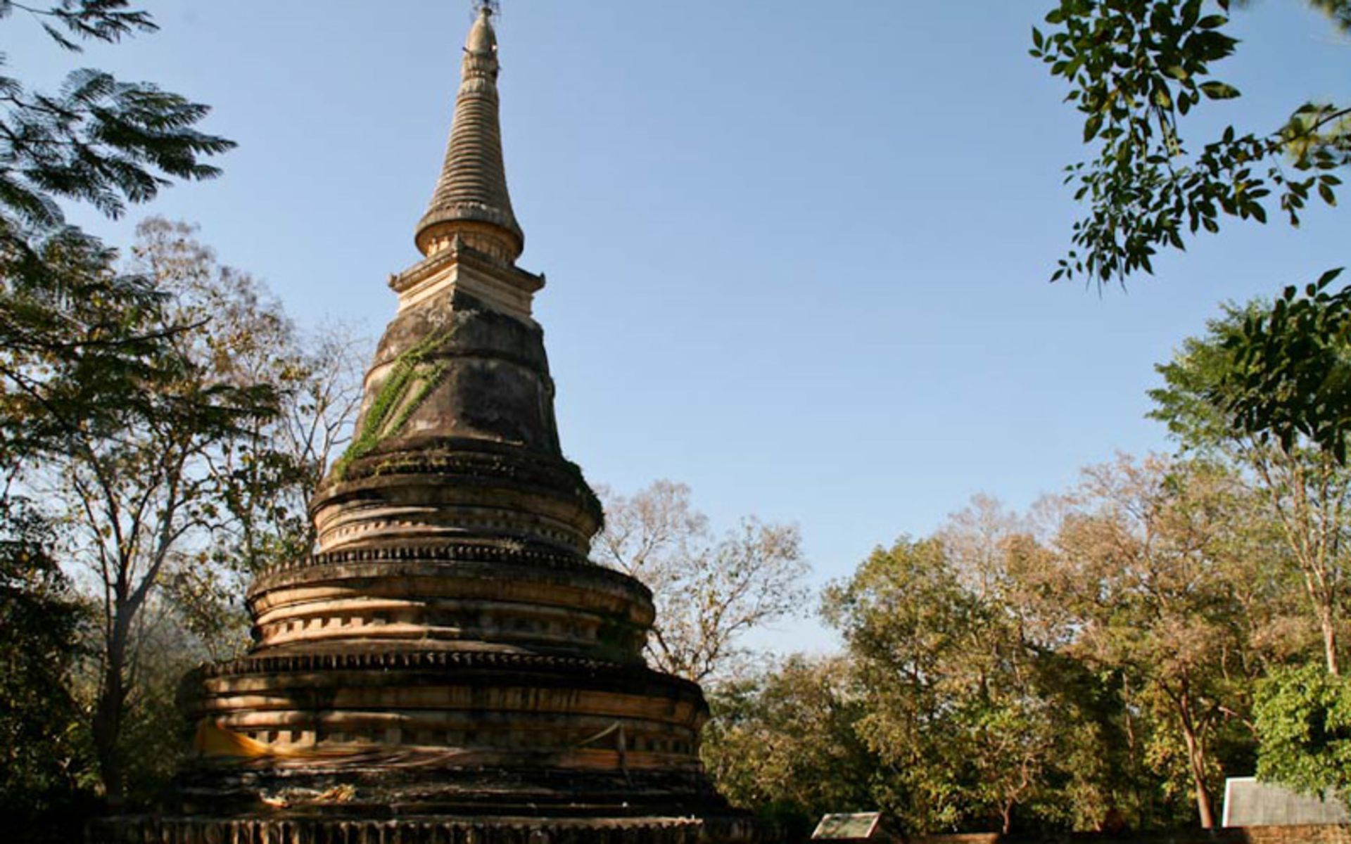معبد وات اومانگ (Wat Umong)