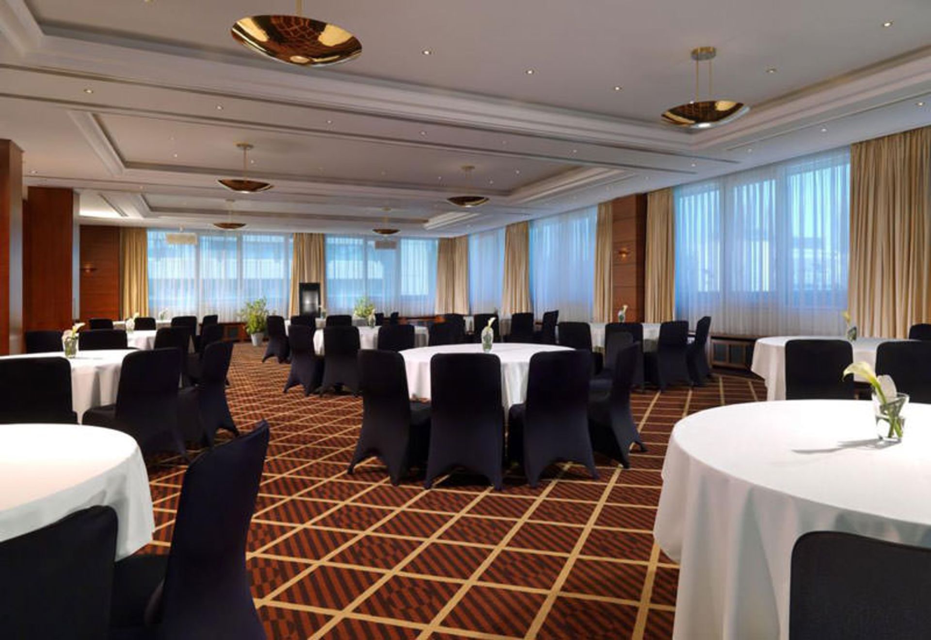 هتل وستین گرند مونیخ (The Westin Grand Munich)