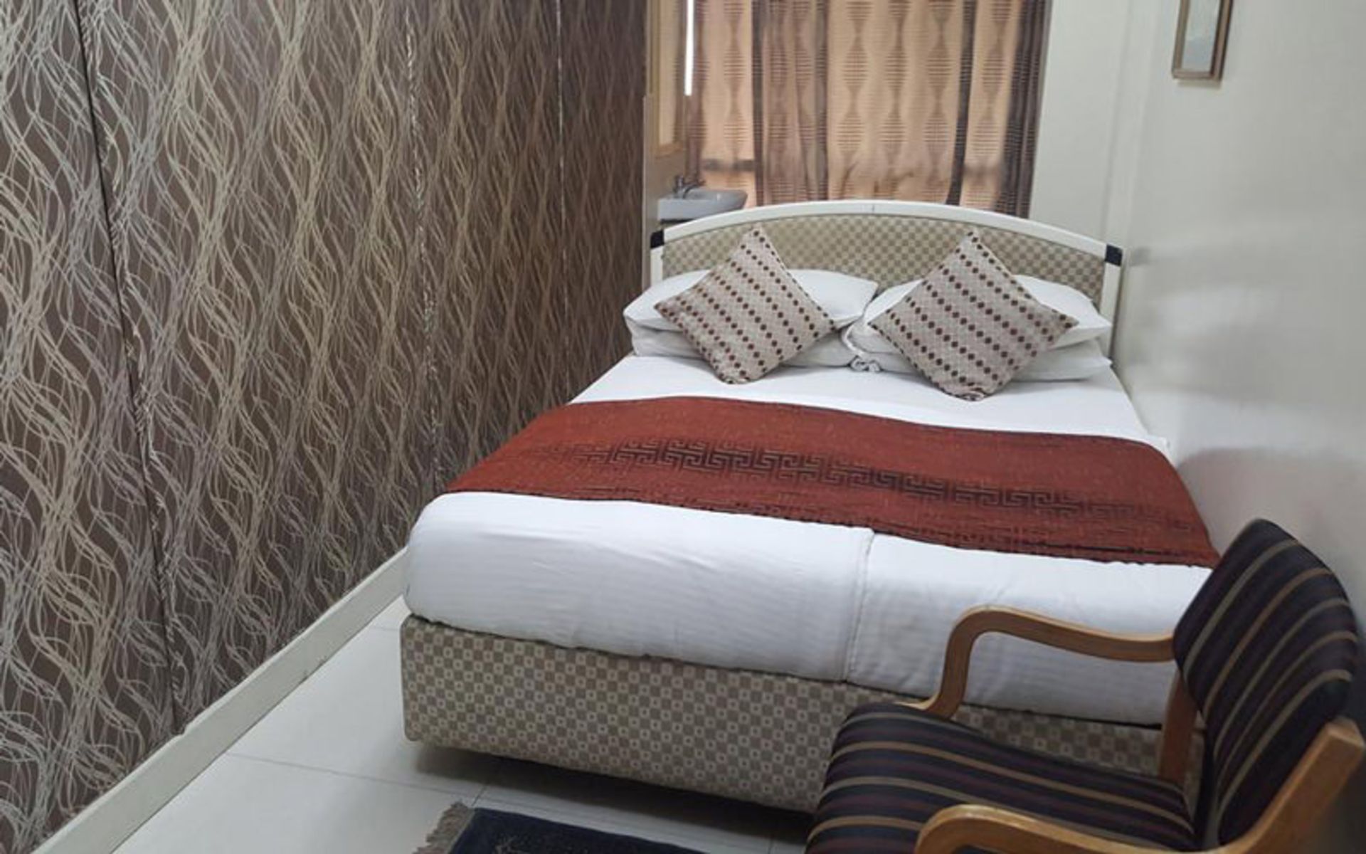 هتل بنتلی مارینه درایو (Bentley Hotel Marine Drive)