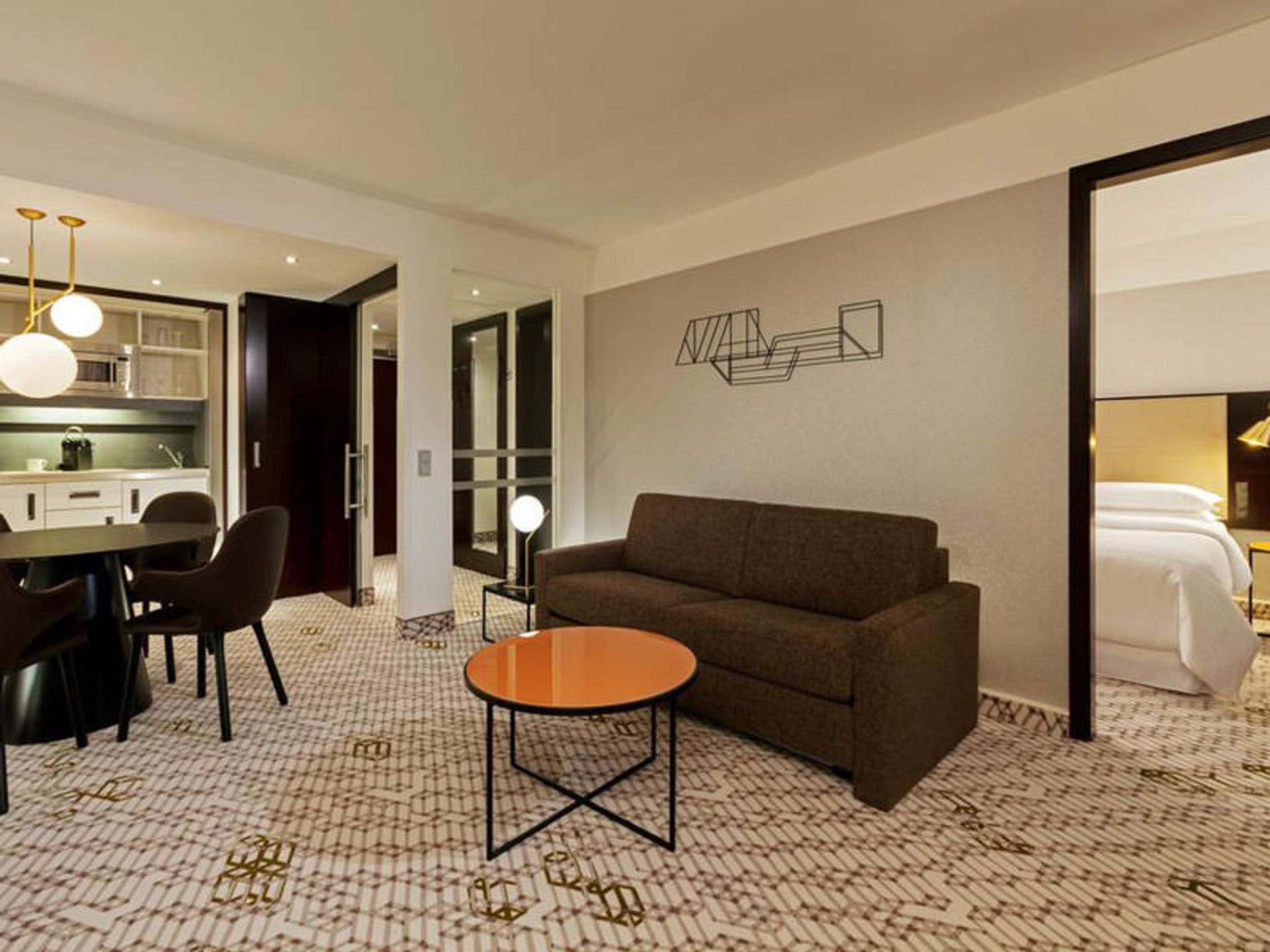 هتل شرایتون مونیخ آرابلا پارک (Sheraton München Arabellapark Hotel)