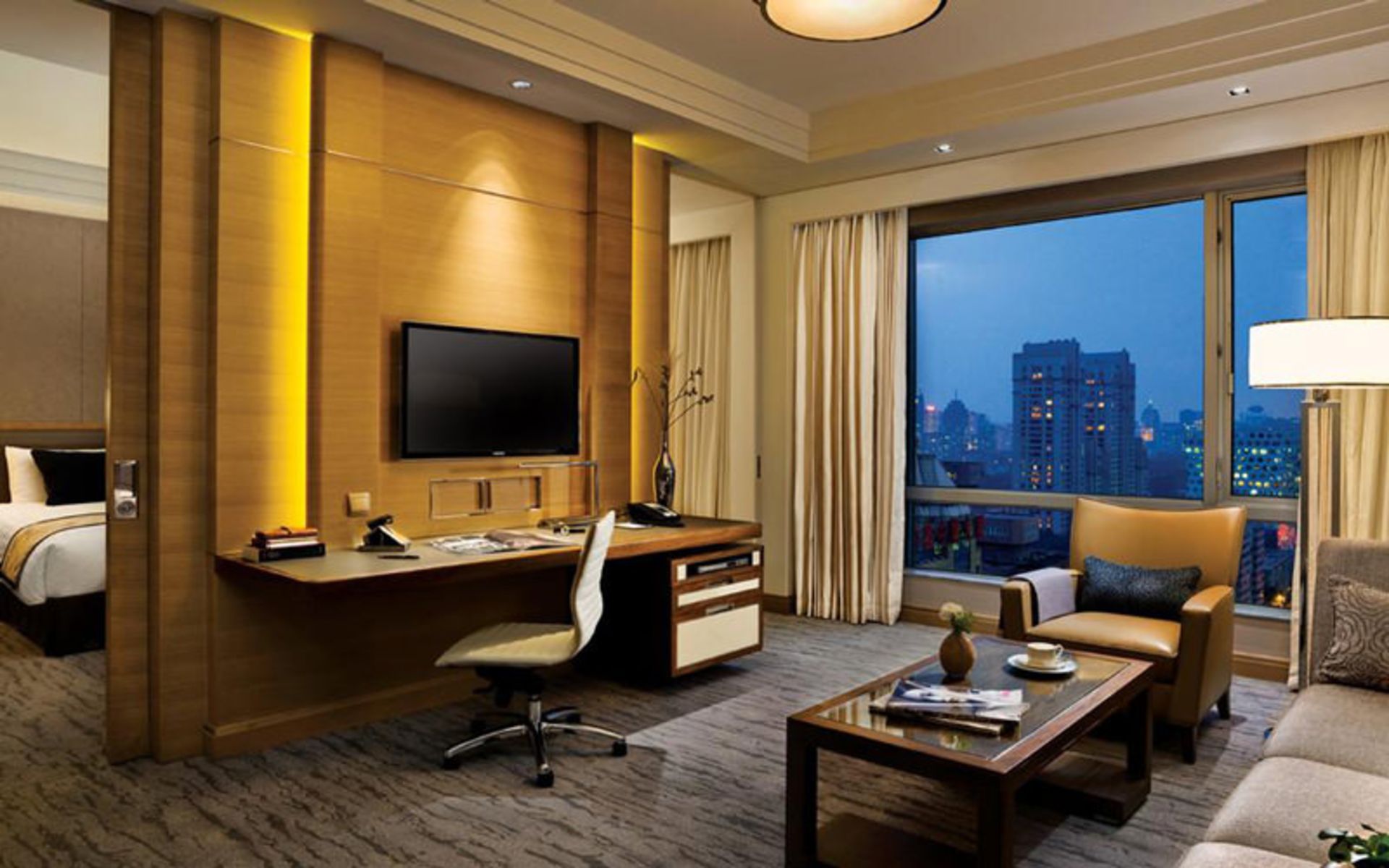 هتل شانگری لا کری (Shangri-La Kerry Hotel)