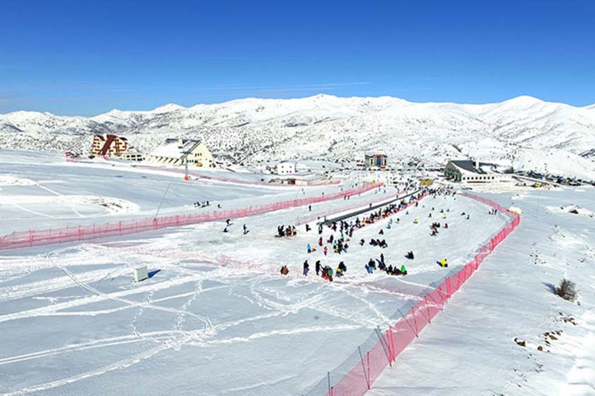 2018-6-22d13094-8b32-4159-9f5f-5a585981074e