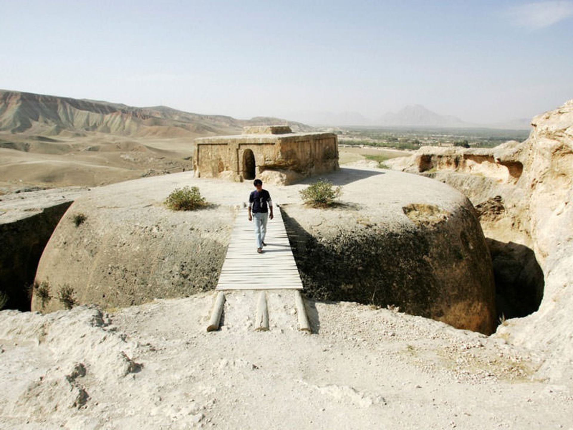 افغانستان