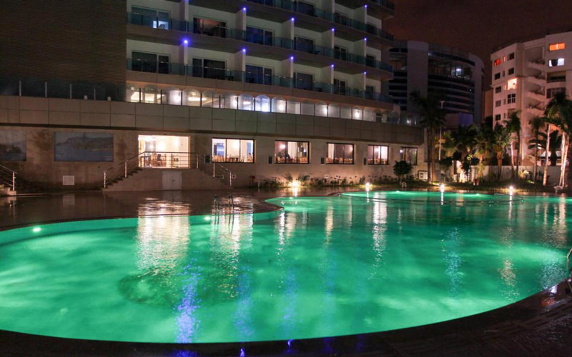 هتل رویال تولیپ سیتی سنتر (Royal Tulip City Center)
