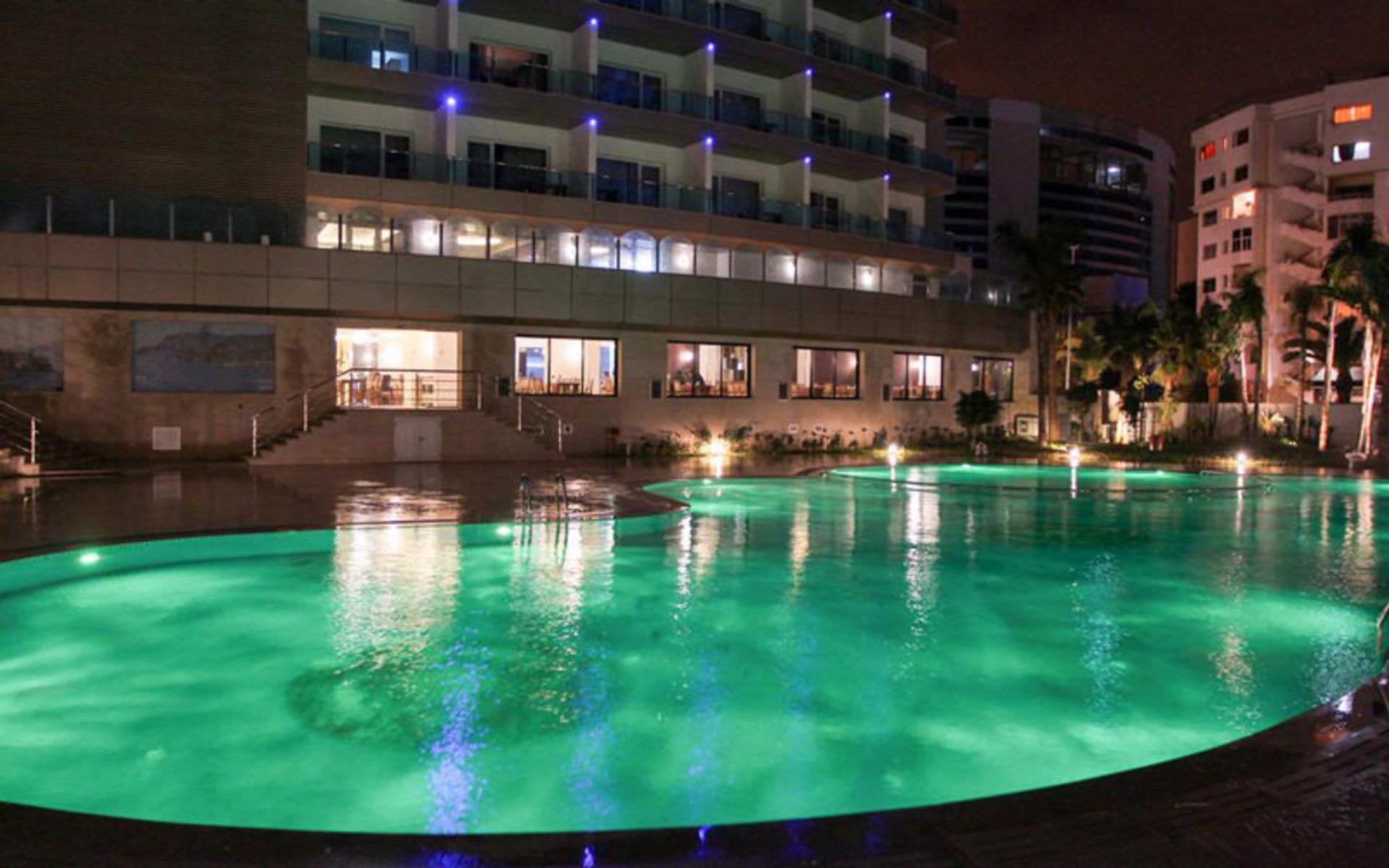 هتل رویال تولیپ سیتی سنتر (Royal Tulip City Center)