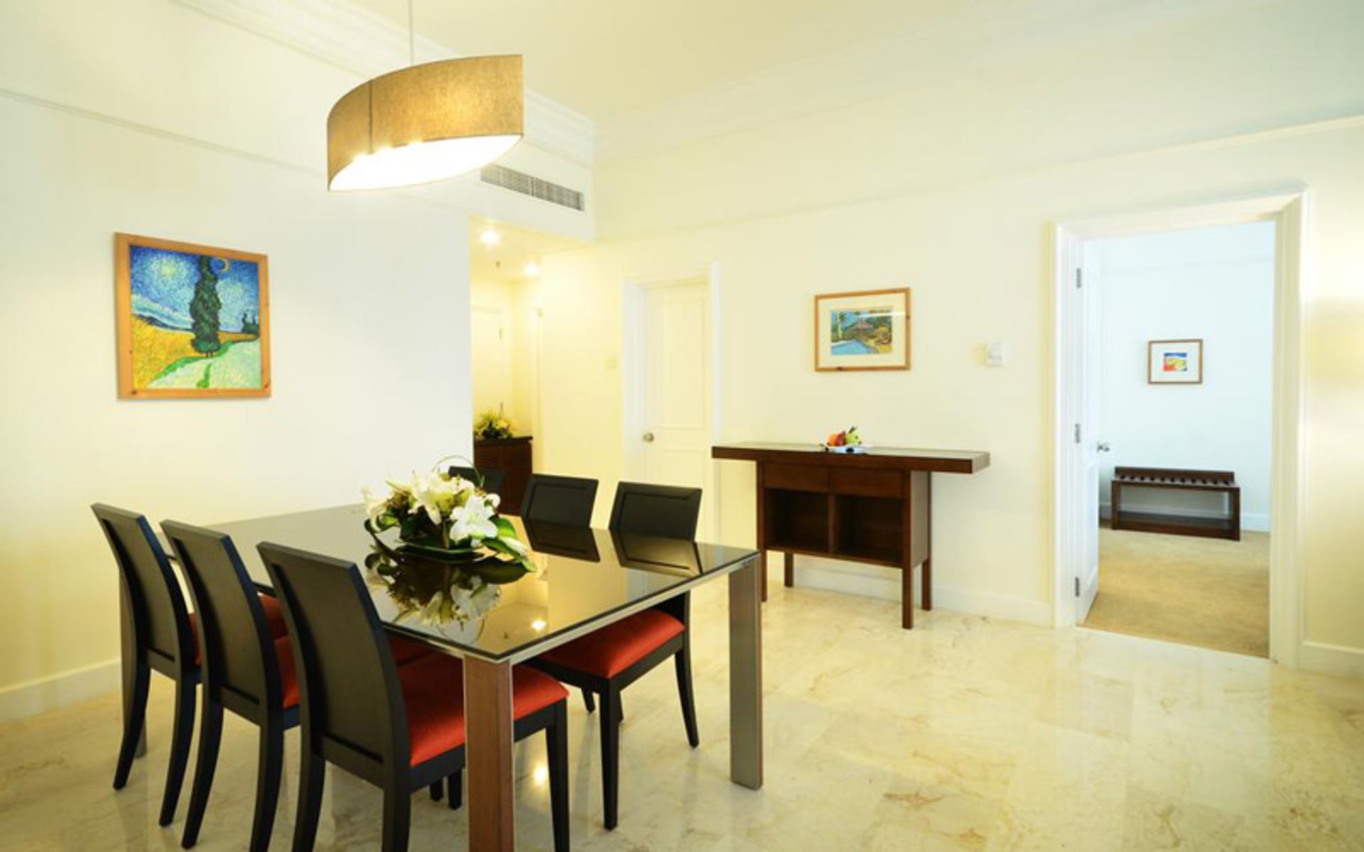 هتل پی ان بی پردانا سوئیتز آن پارک (PNB Perdana Hotel & Suites On The Park)