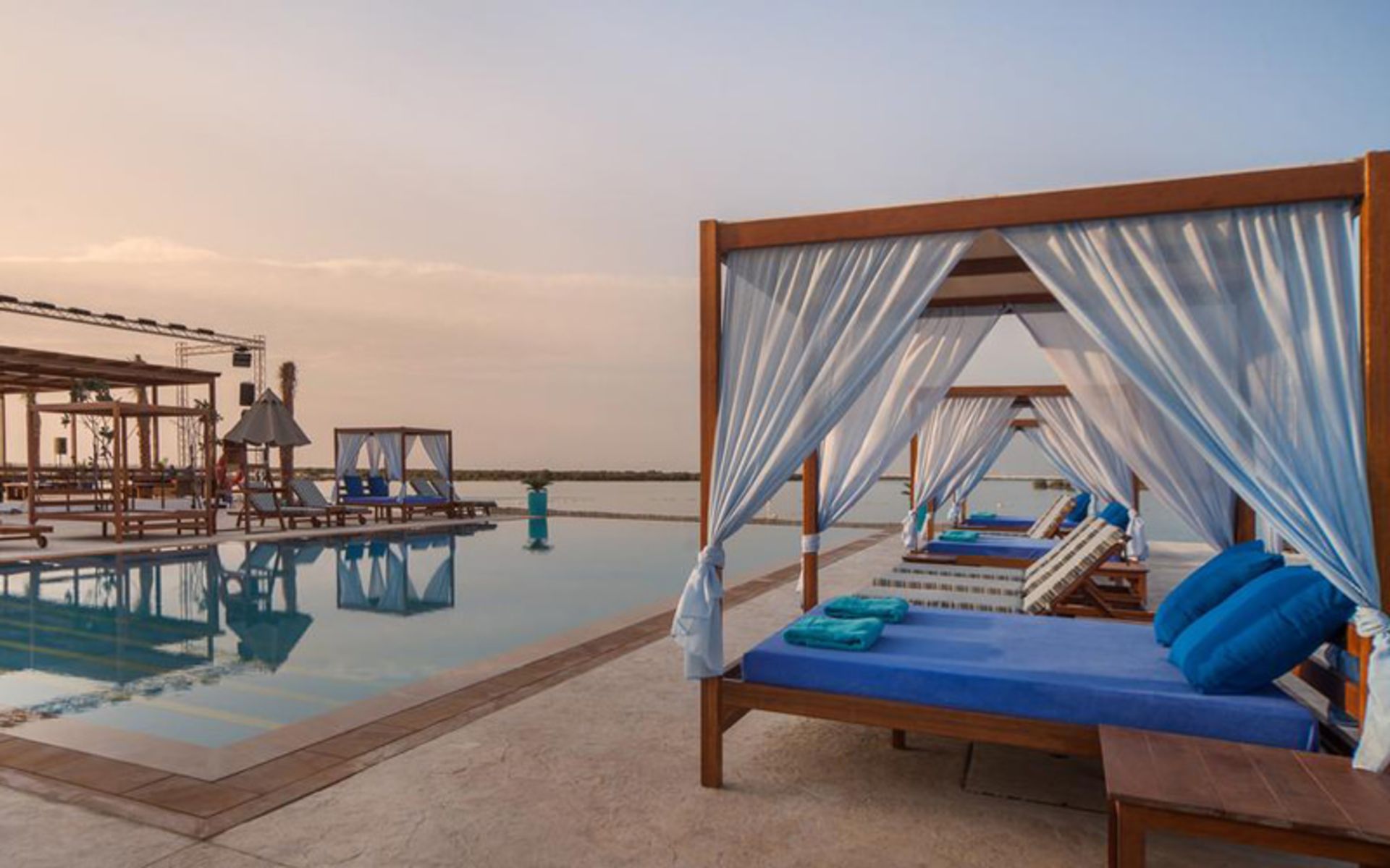 جزیره‌ی یاس (Yas Island)