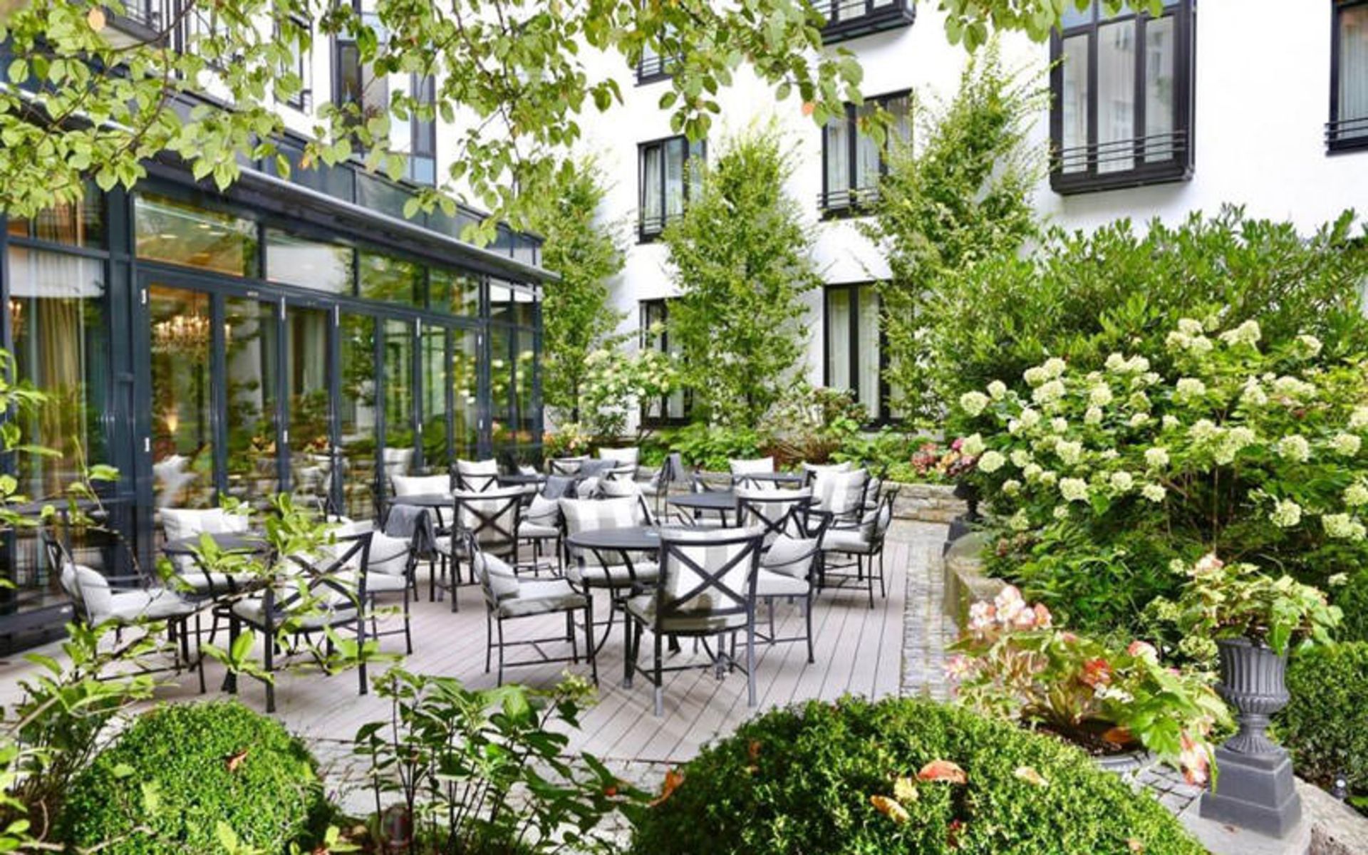 هتل مونیخ پالاس (Hotel München Palace)