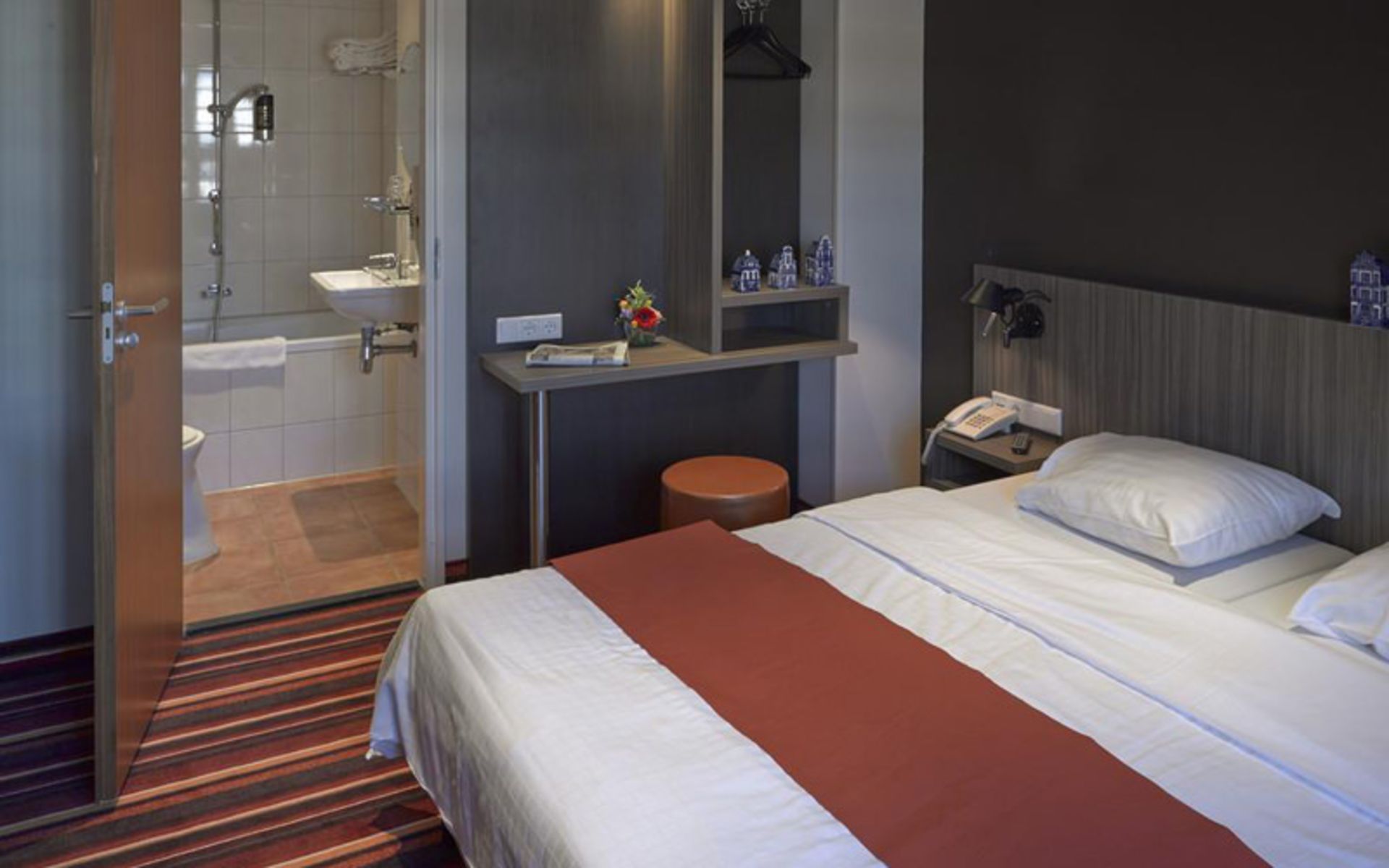 هتل موتزارت (Mozart Hotel)