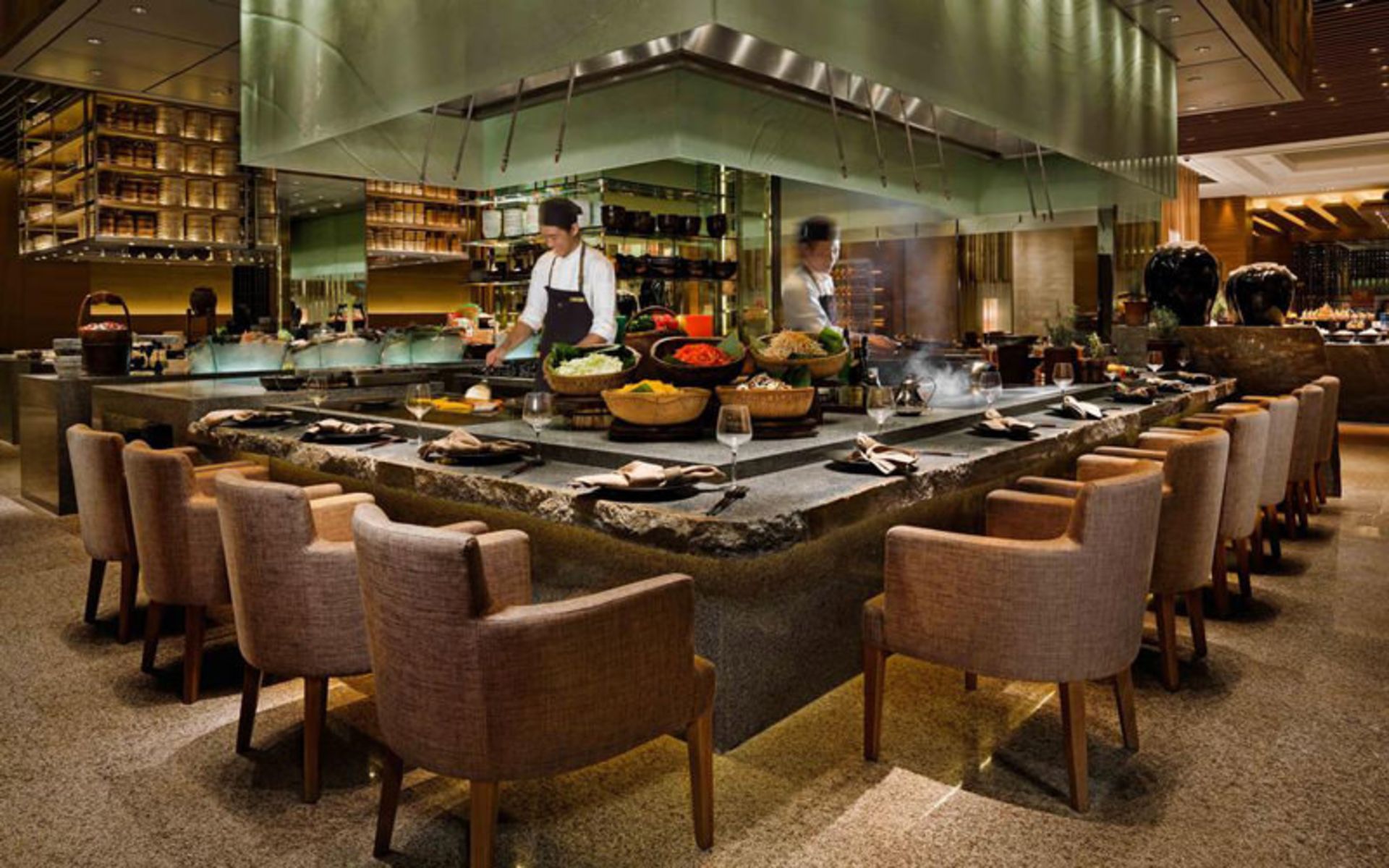 هتل شانگری لا کری (Shangri-La Kerry Hotel)