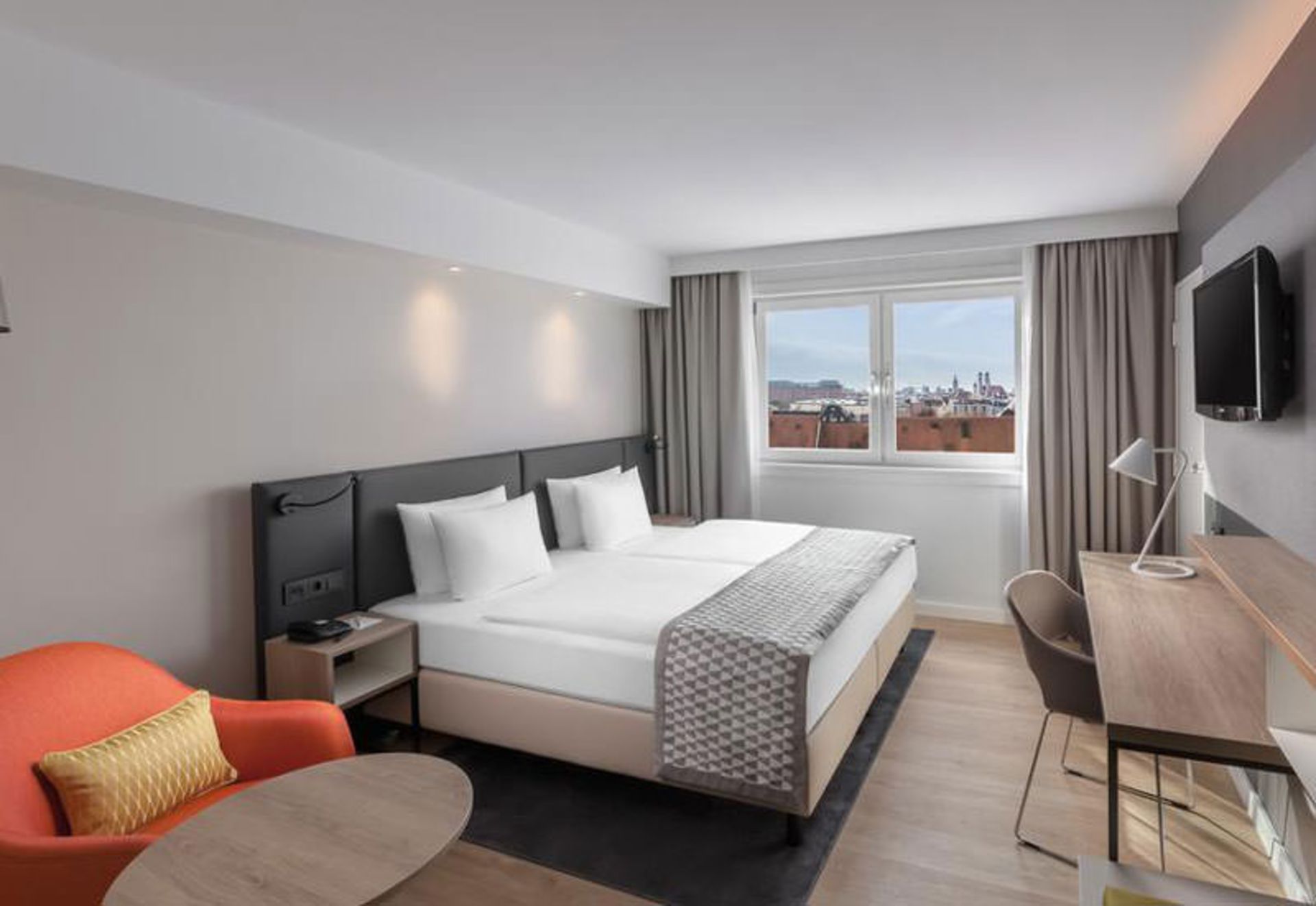 هتل هالیدی این مونیخ سیتی سنتر (Holiday Inn Munich City Centre)