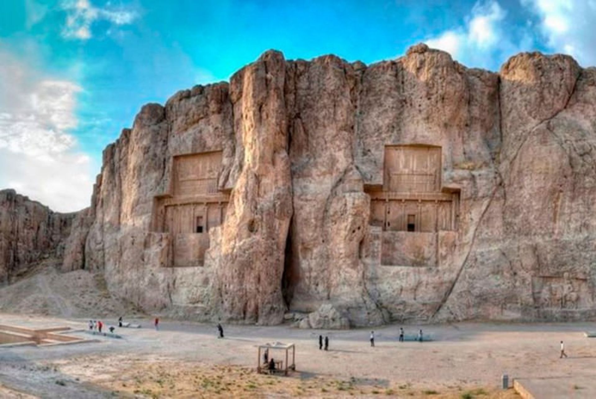 نقش رستم