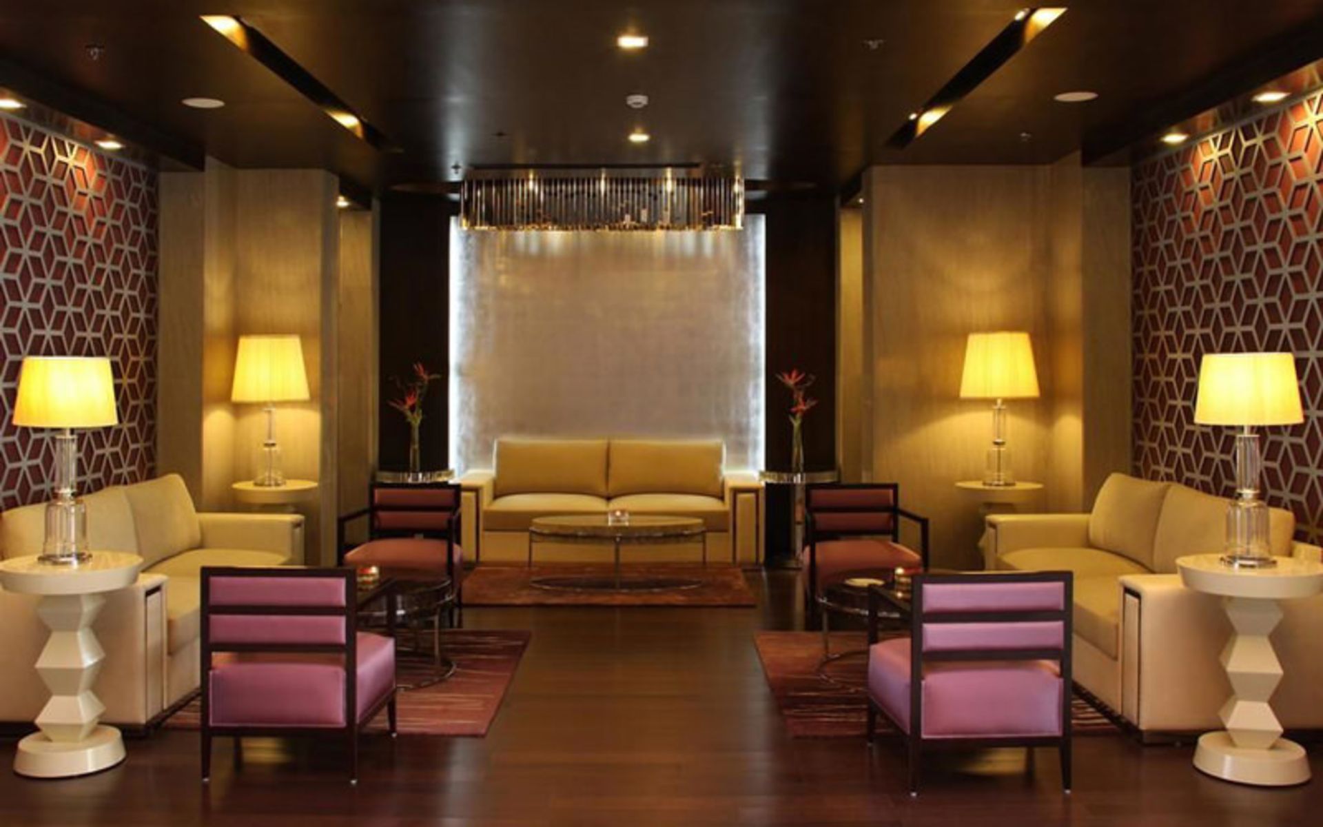 هتل گلدن تولیپ چاتارپور (Golden Tulip Chattarpur)