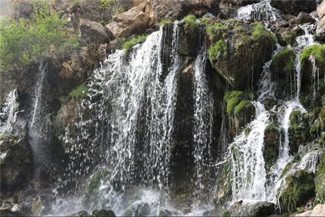 آبشار نره‌گر