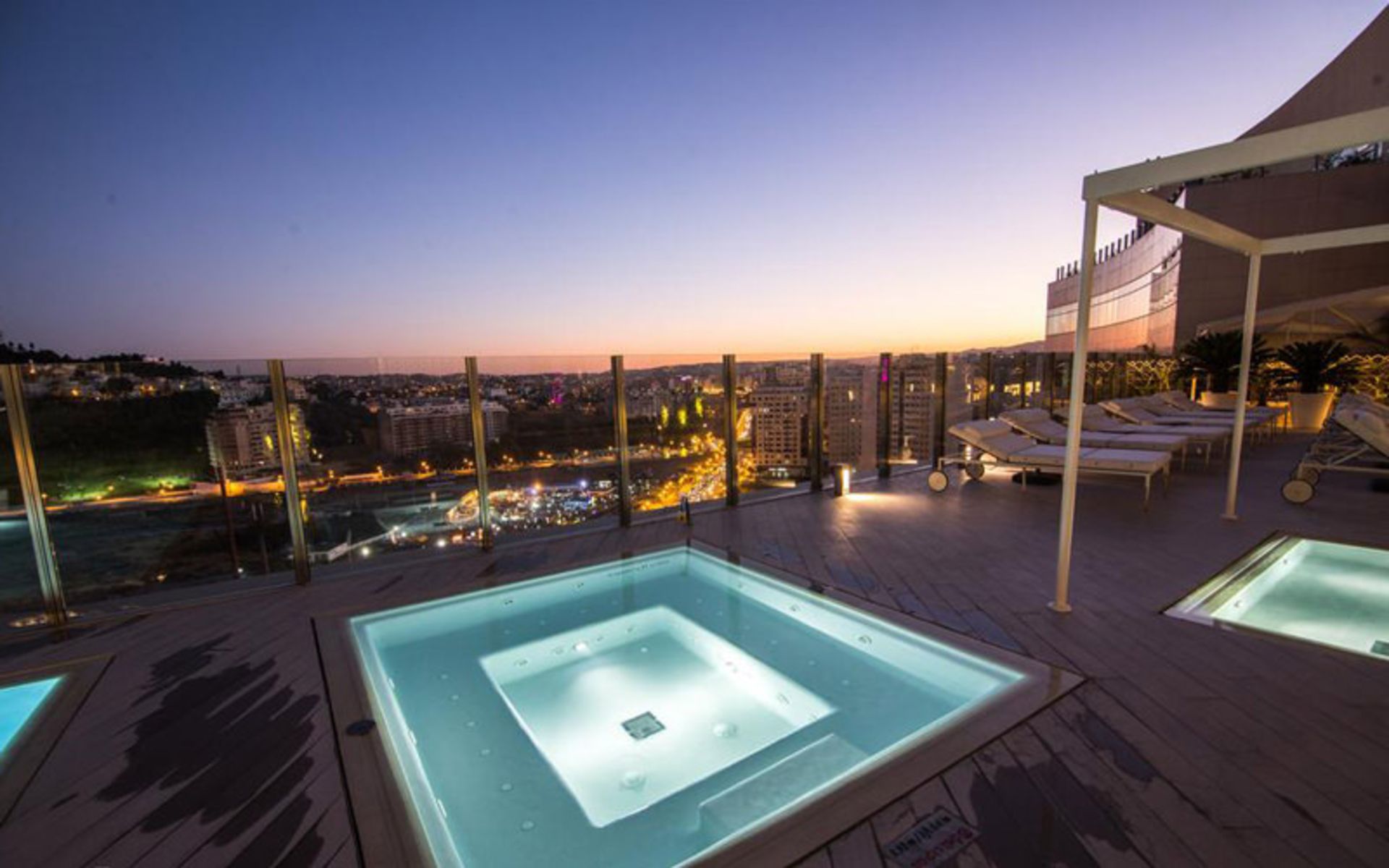 هتل هیلتون طنجه (Hilton Tanger City Center Hotel & Residences)