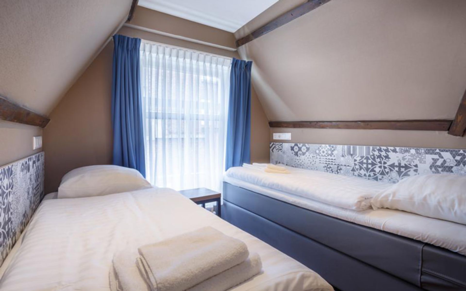 هتل اولد نیکل (The Old Nickel Hotel)