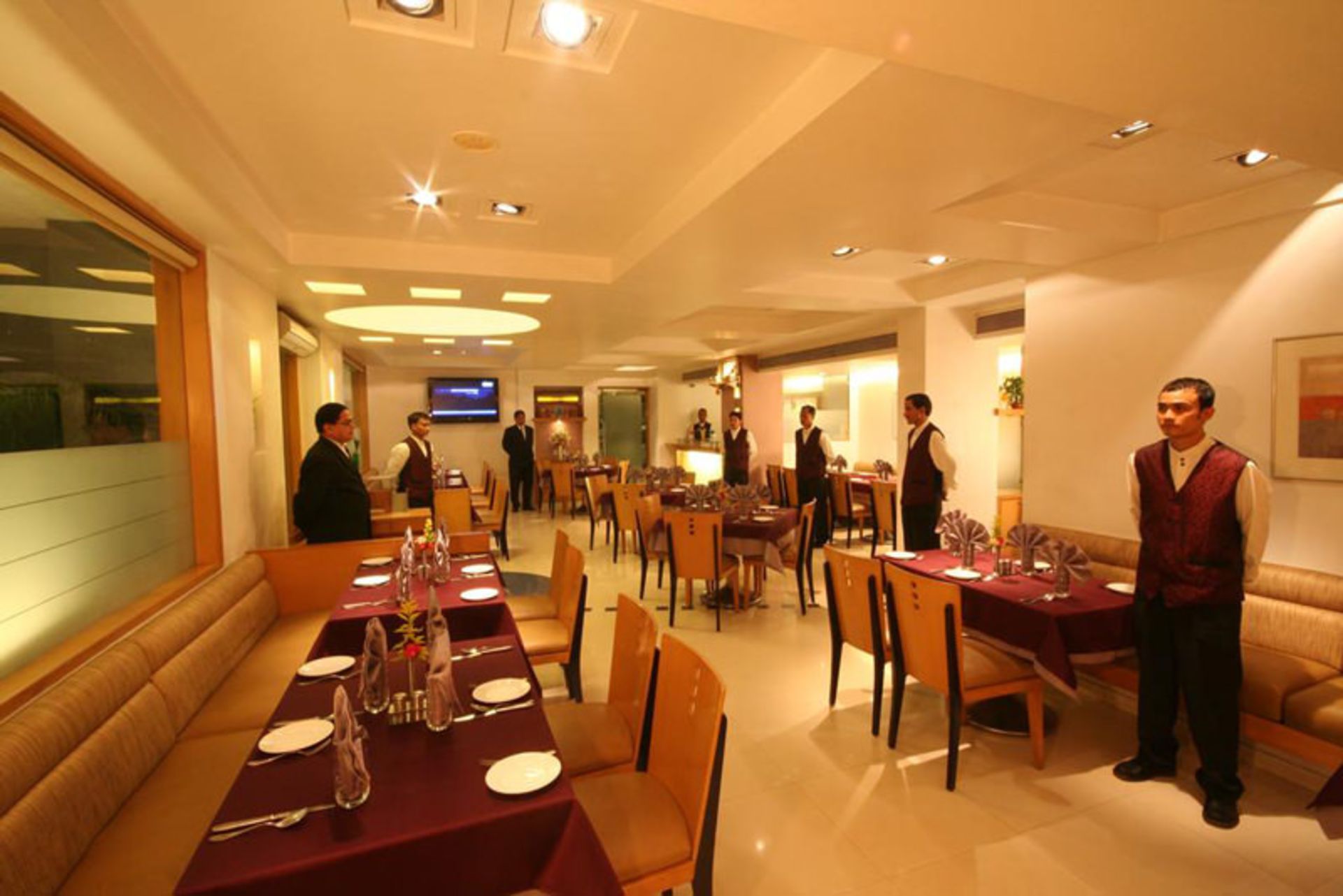 هتل روداس ان اکوتل (Rodas An Ecotel Hotel)