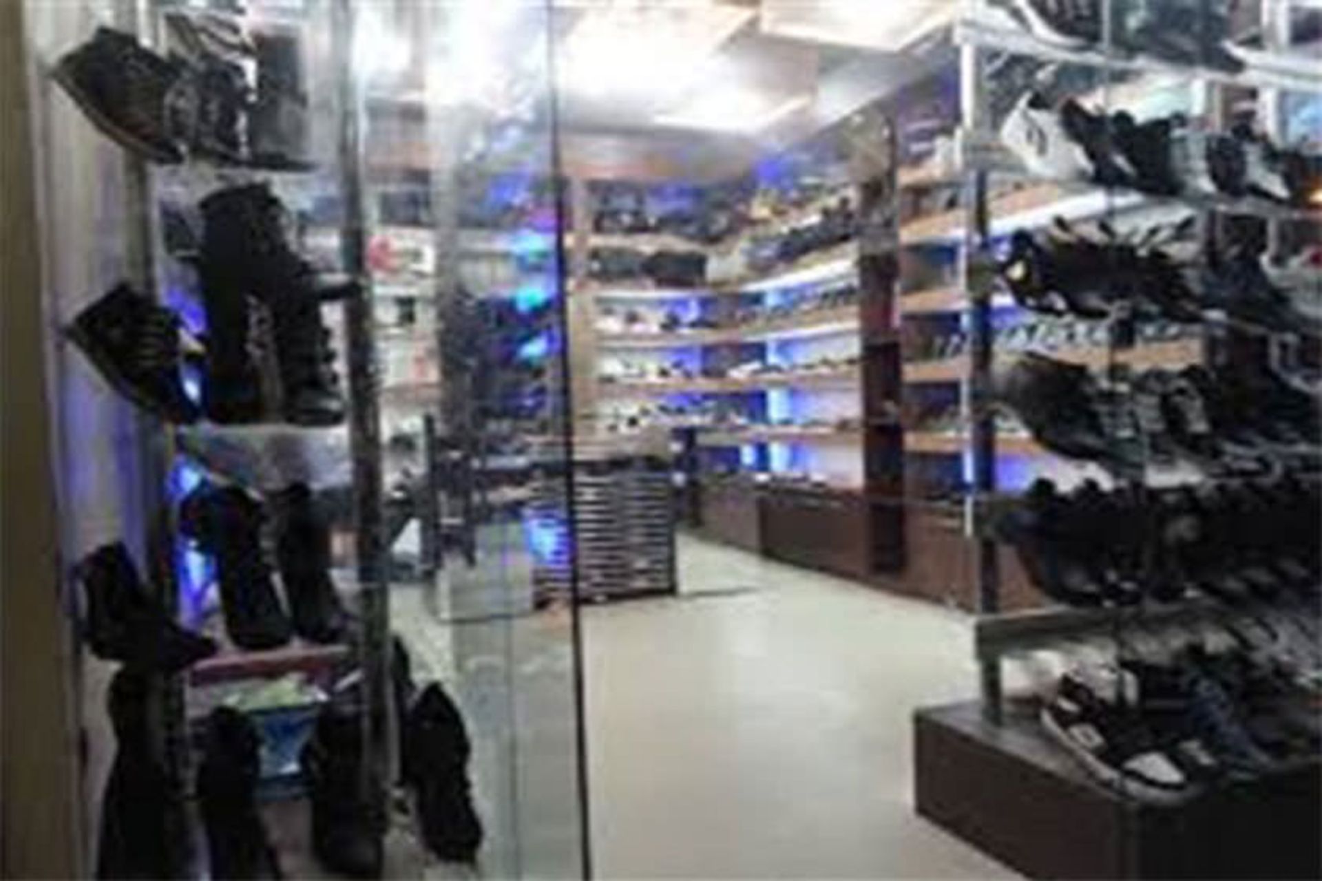 بازارچه کفش چهارراه اجاق