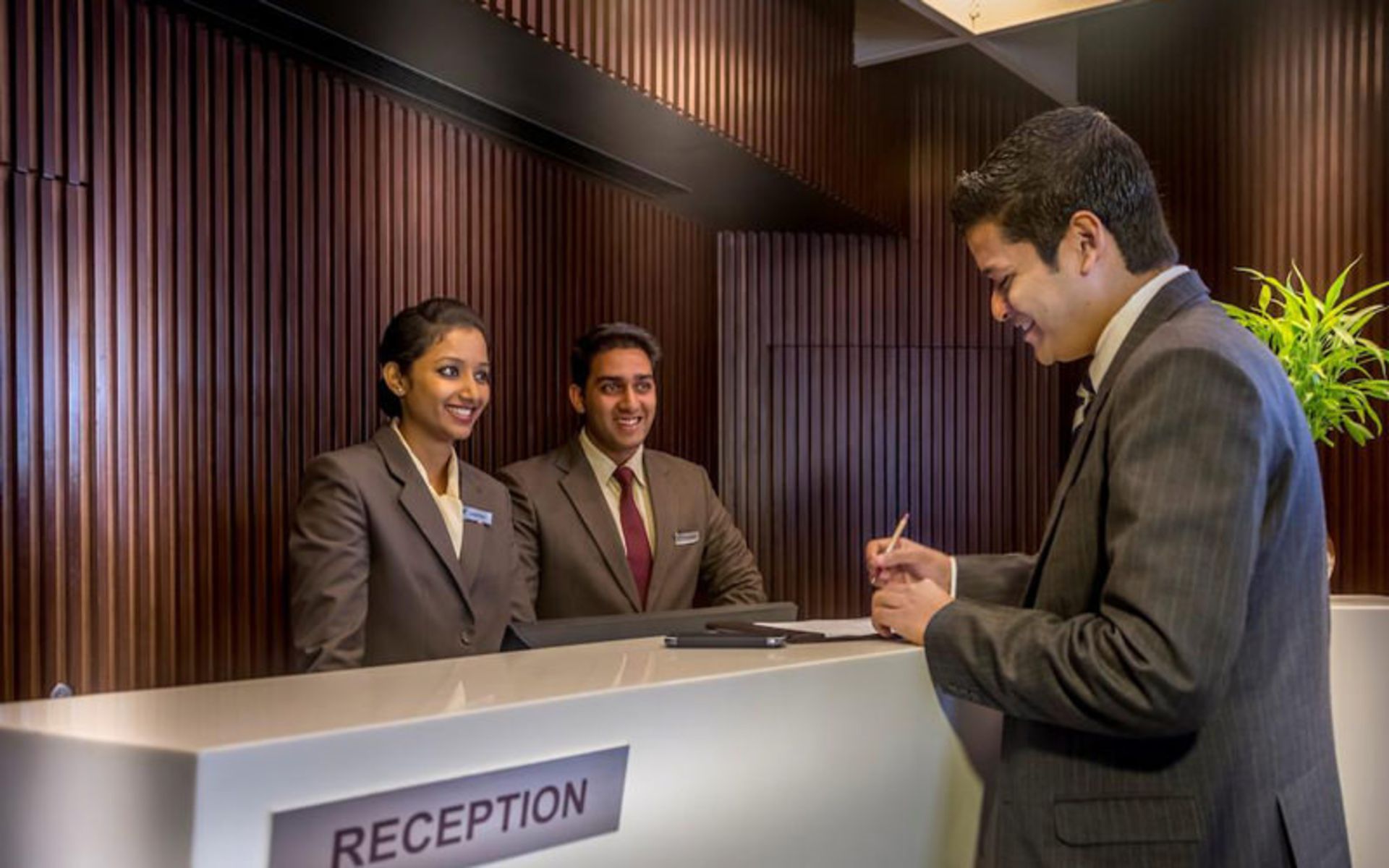 هتل روداس ان اکوتل (Rodas An Ecotel Hotel)