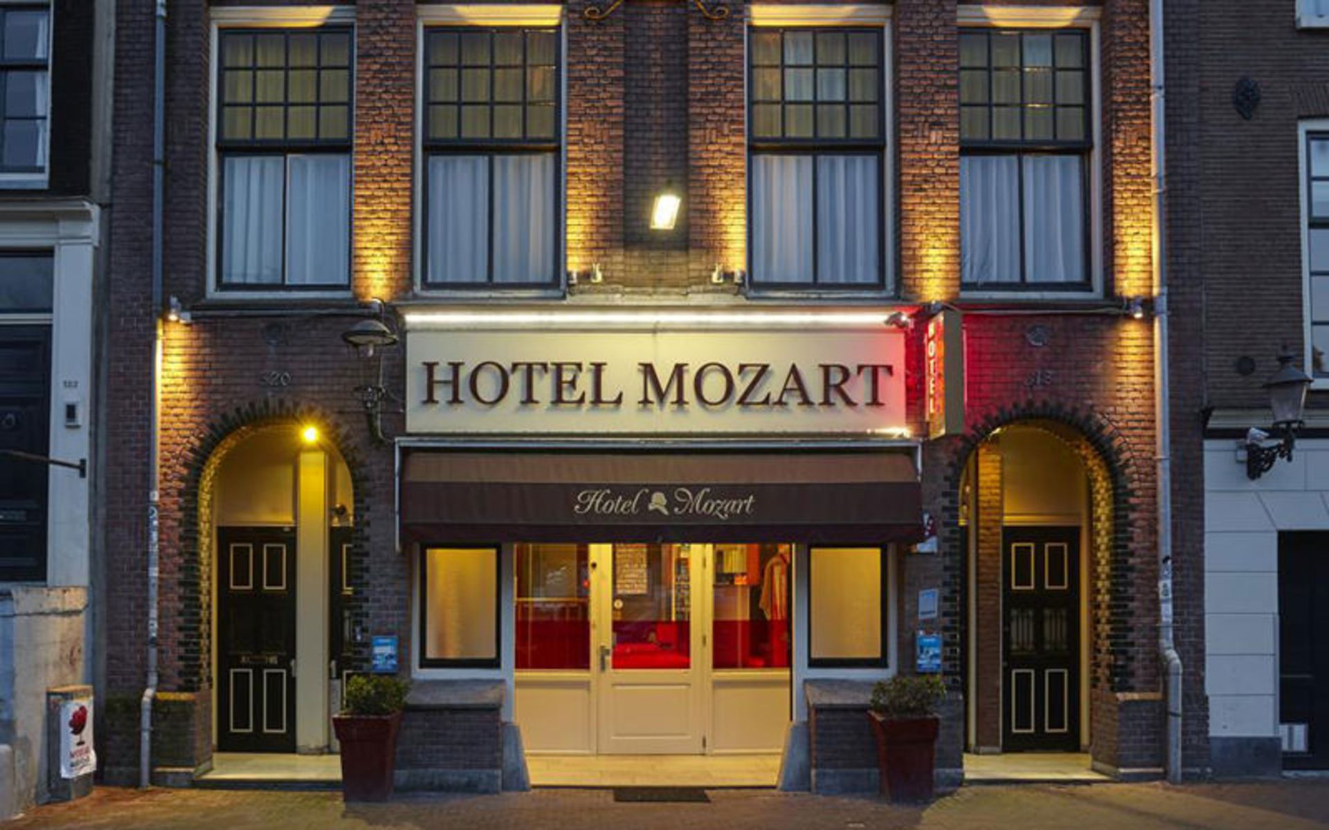 هتل موتزارت (Mozart Hotel)