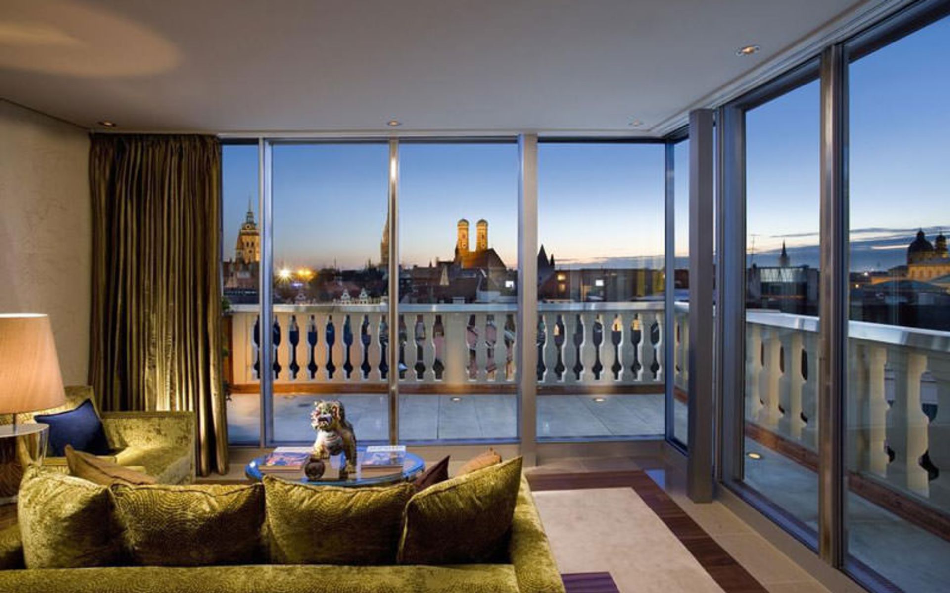 هتل ماندارین اورینتال (Mandarin Oriental, Munich)