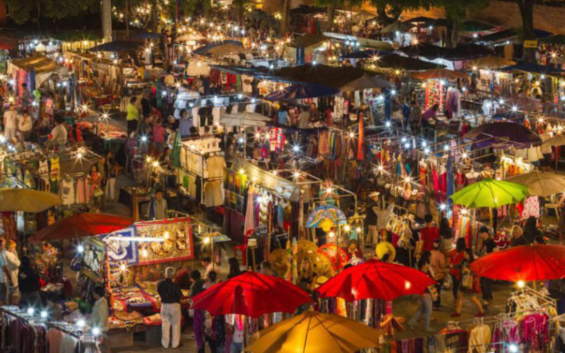 بازار شبانه چیانگ مای (Chiang Mai Night Bazaar)