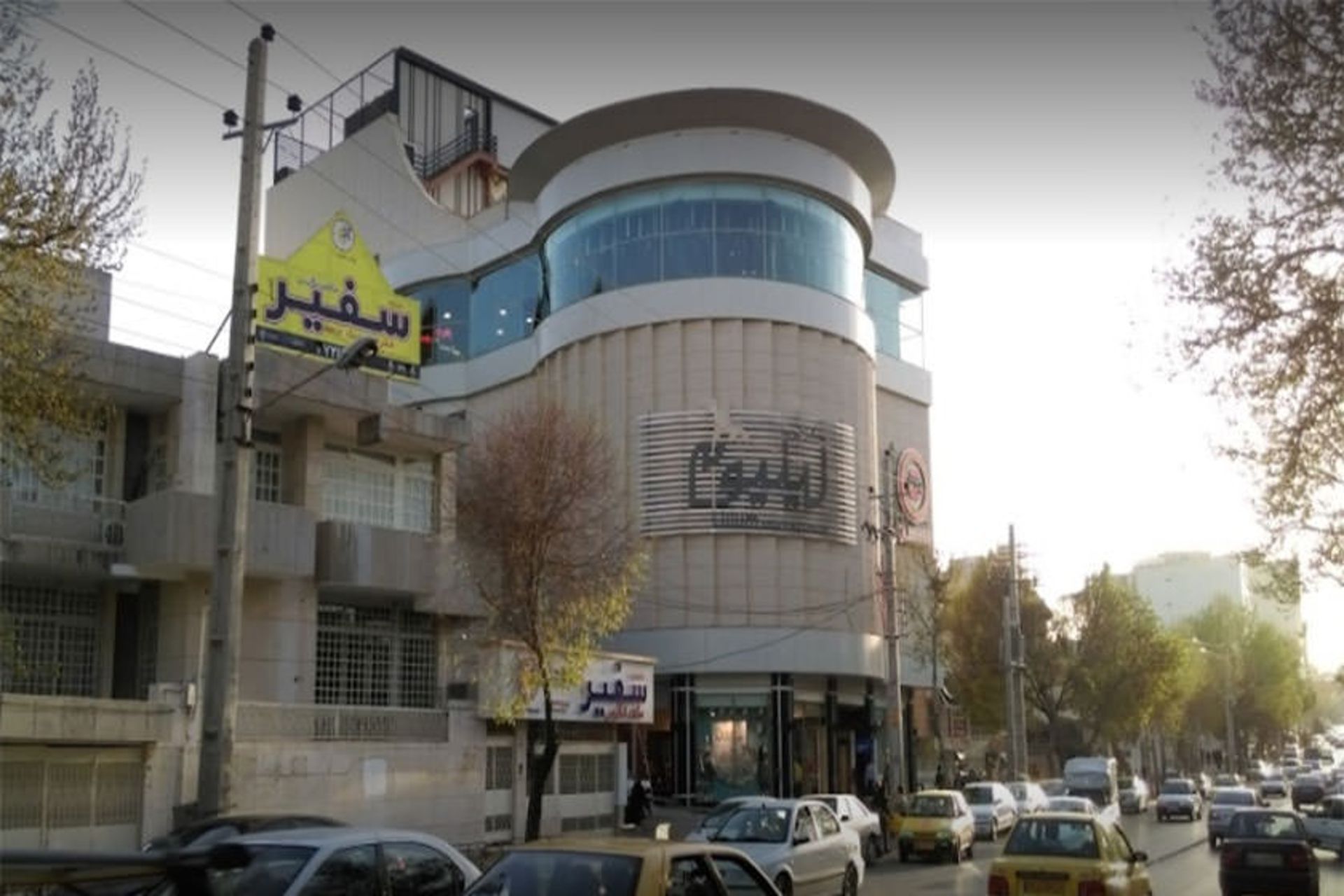 مرکز خرید لیلیوم