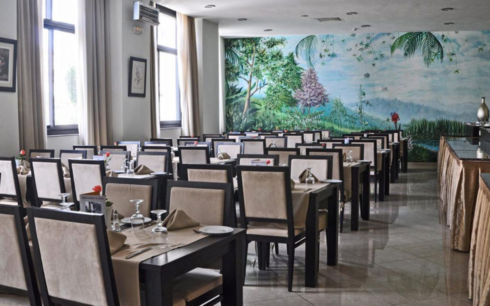 هتل سزار اند اسپا (Hotel Cesar & Spa)