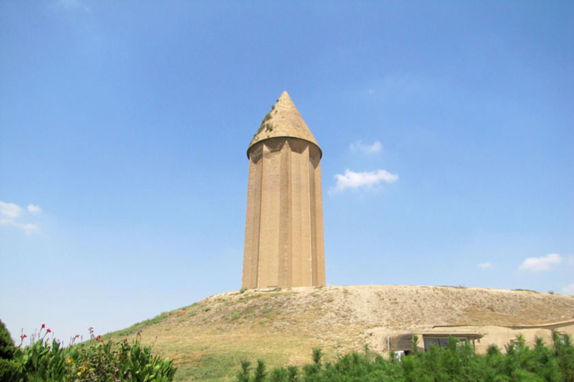 گنبد قابوس