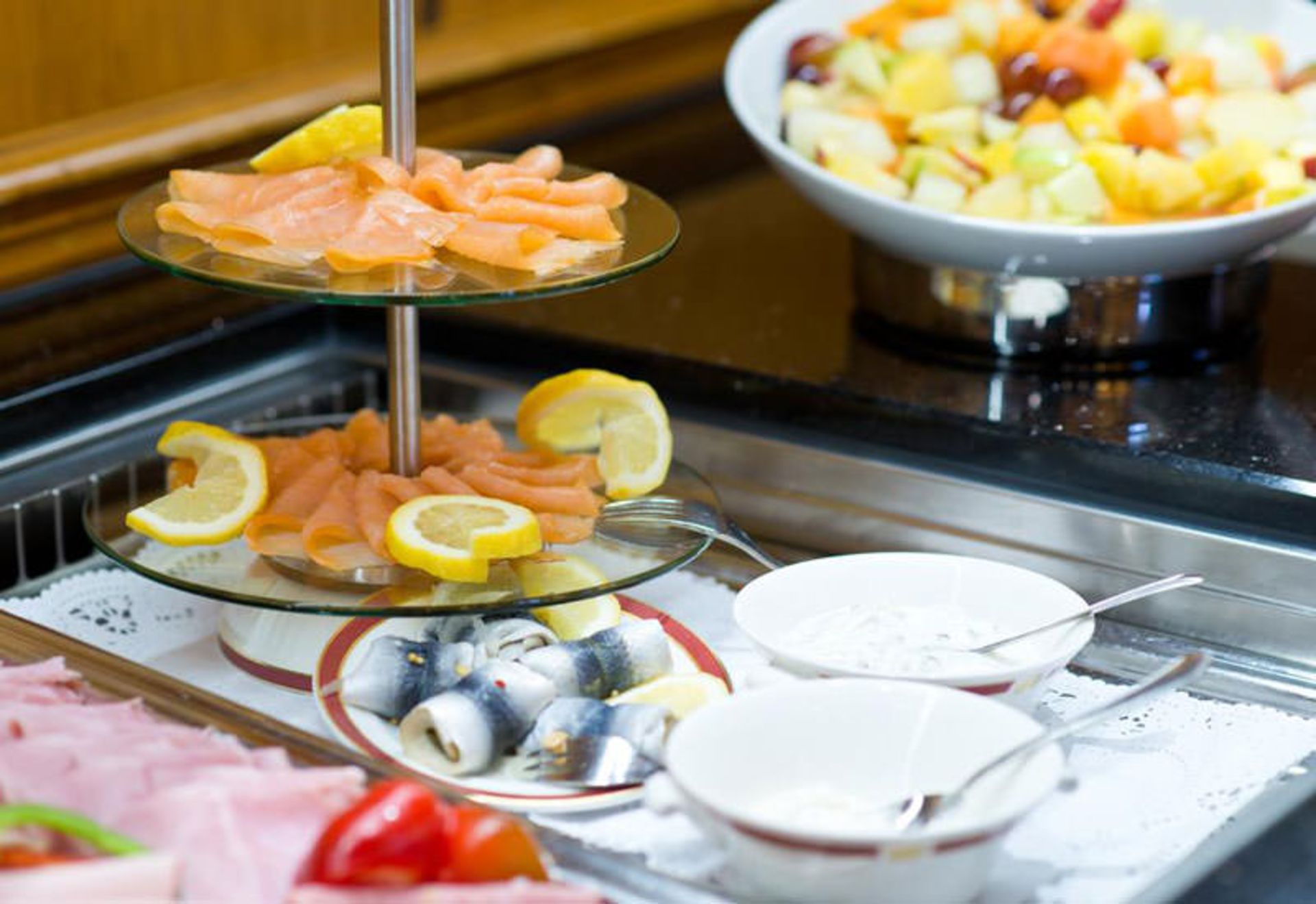 هتل کینگ فرست کلاس (King's Hotel First Class)