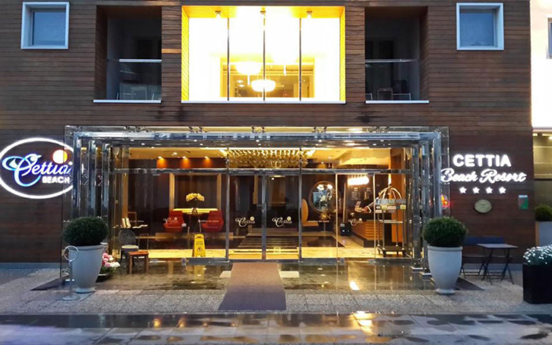 هتل ستیا بیچ ریزورت (Cettia Beach Resort)