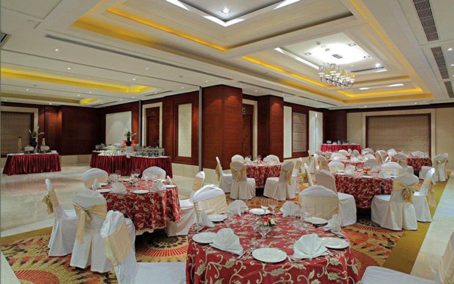 هتل اس کی پریمیوم پارک (S.K Premium Park Hotel)