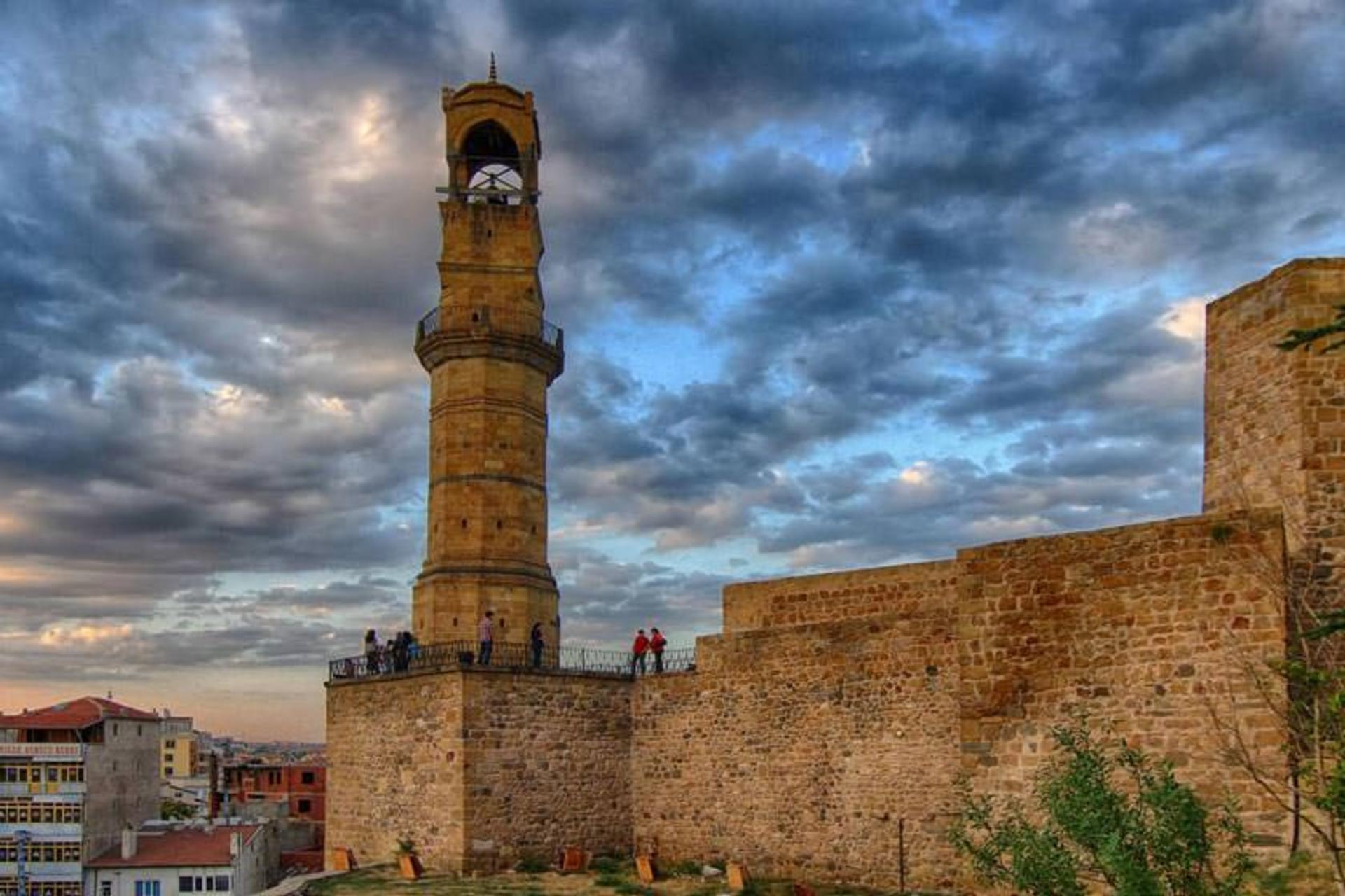 نیغده