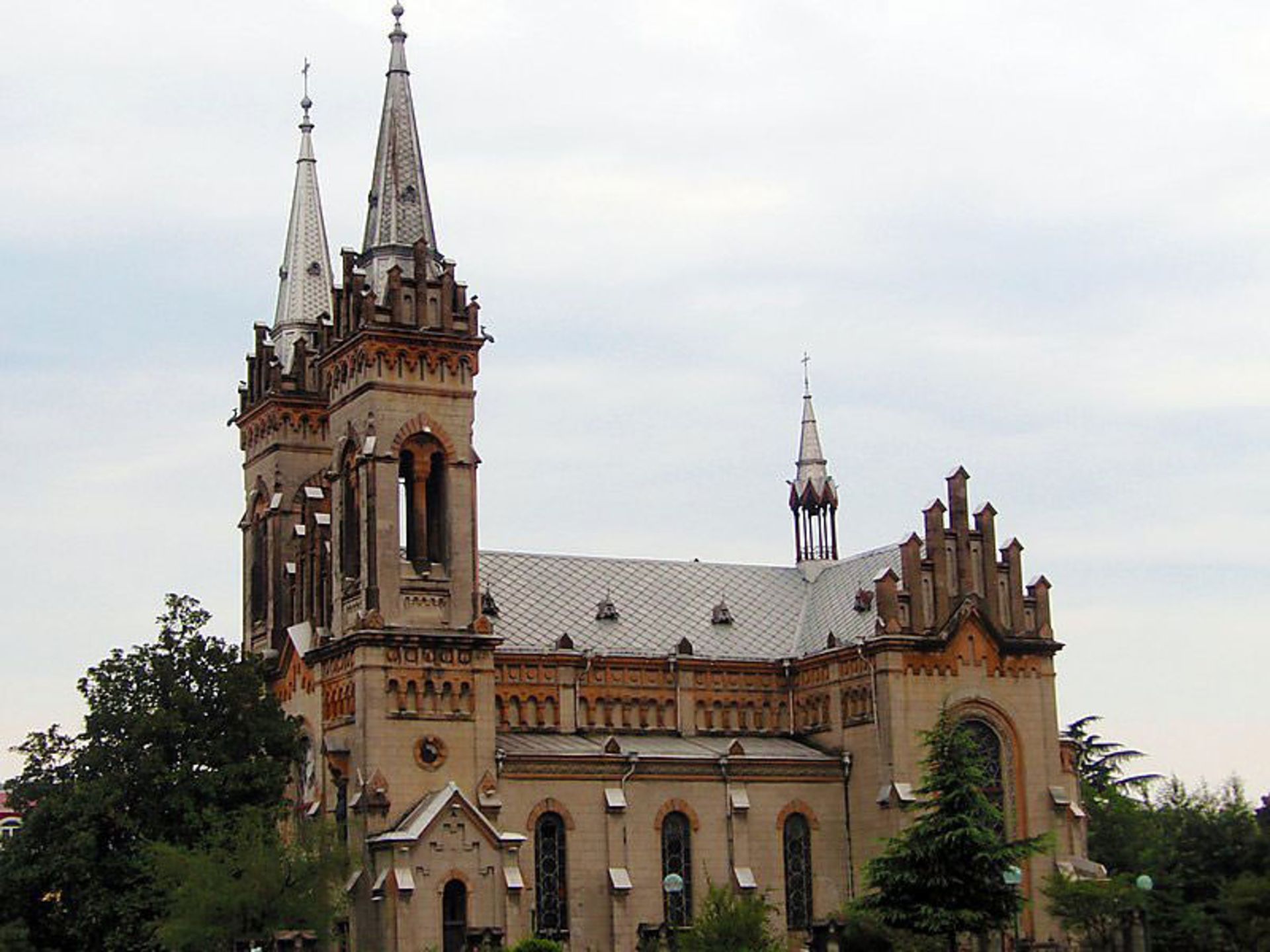 کلیسای جامع مادر مقدس (Holy Mother Virgins Nativity Cathedarl)